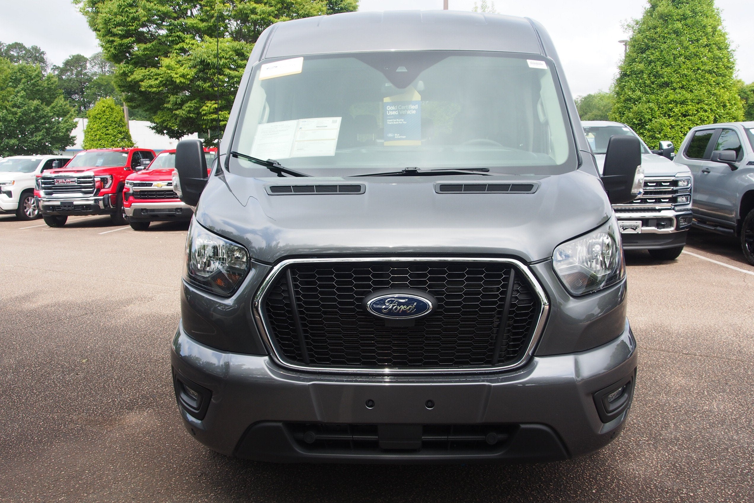 2025 Ford Transit Passenger Wagon XLT