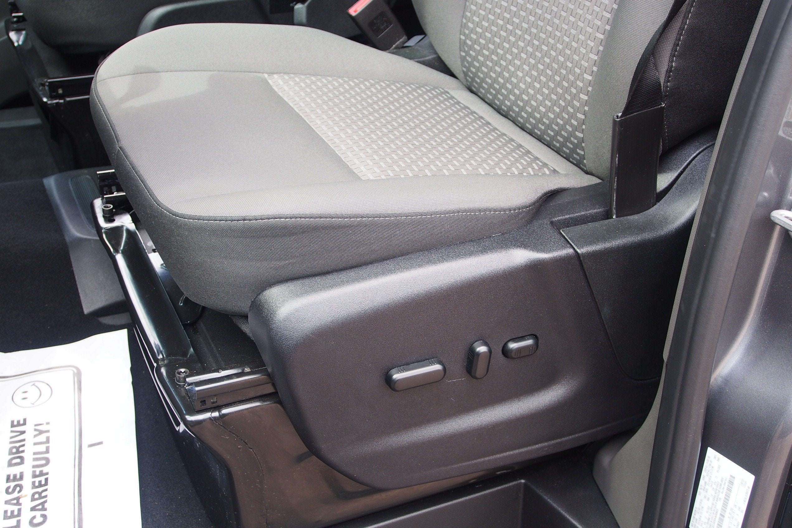 2025 Ford Transit Passenger Wagon XLT