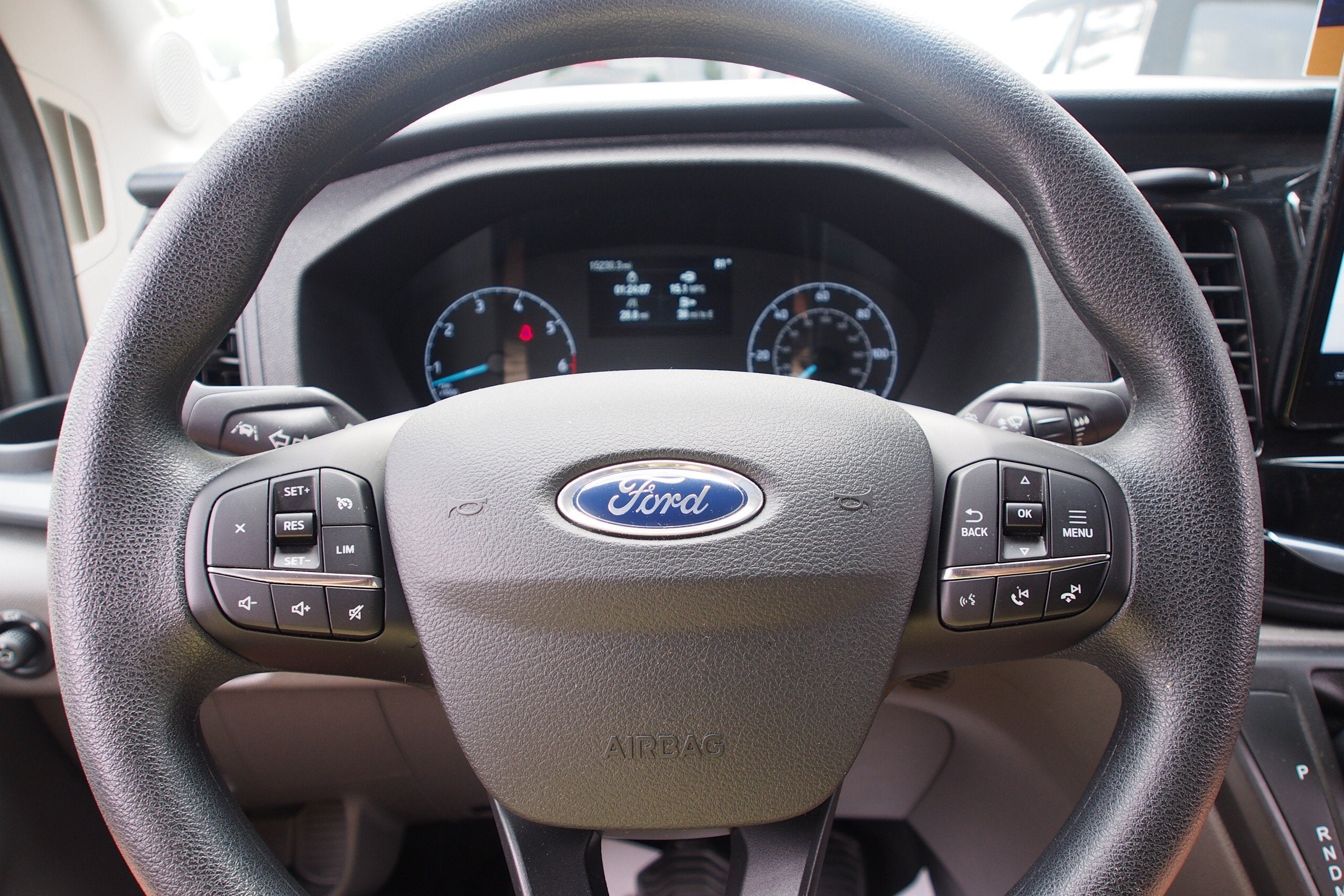 2025 Ford Transit Passenger Wagon XLT