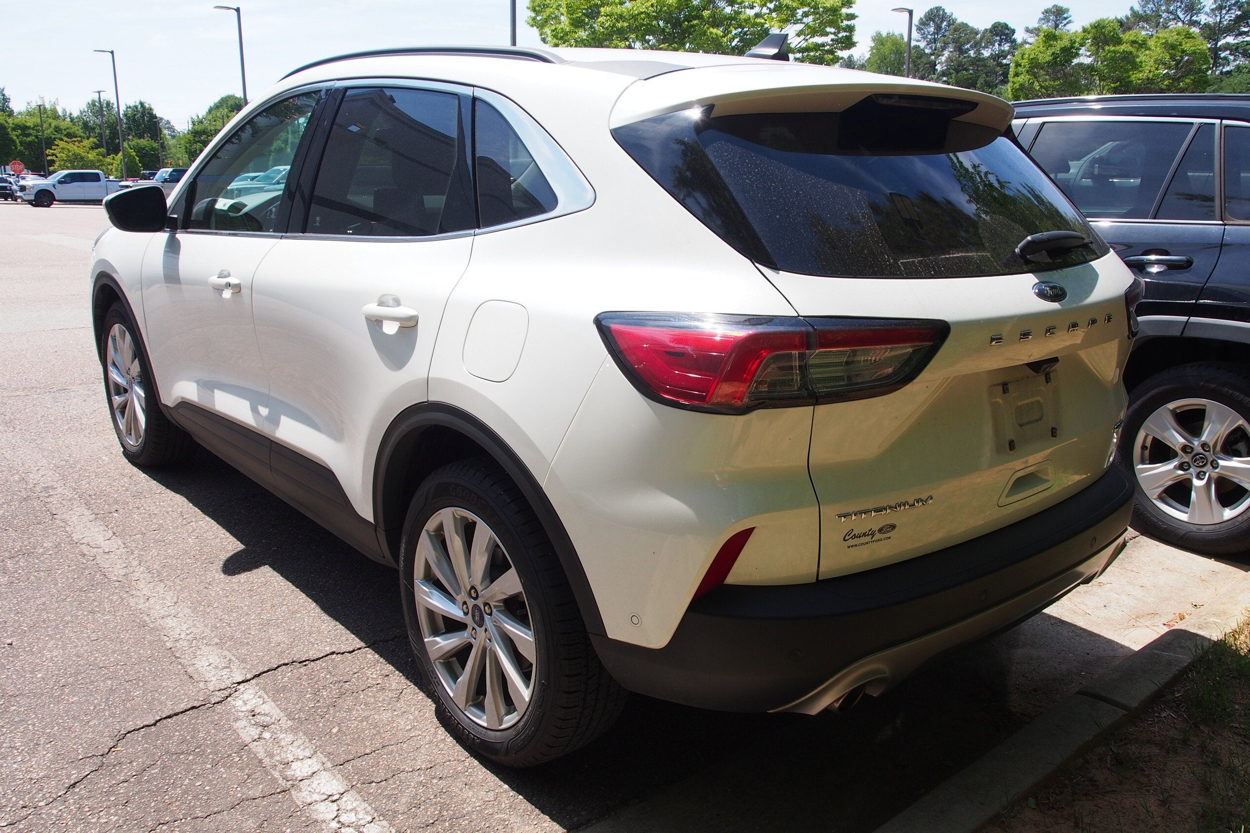 2022 Ford Escape Titanium Hybrid
