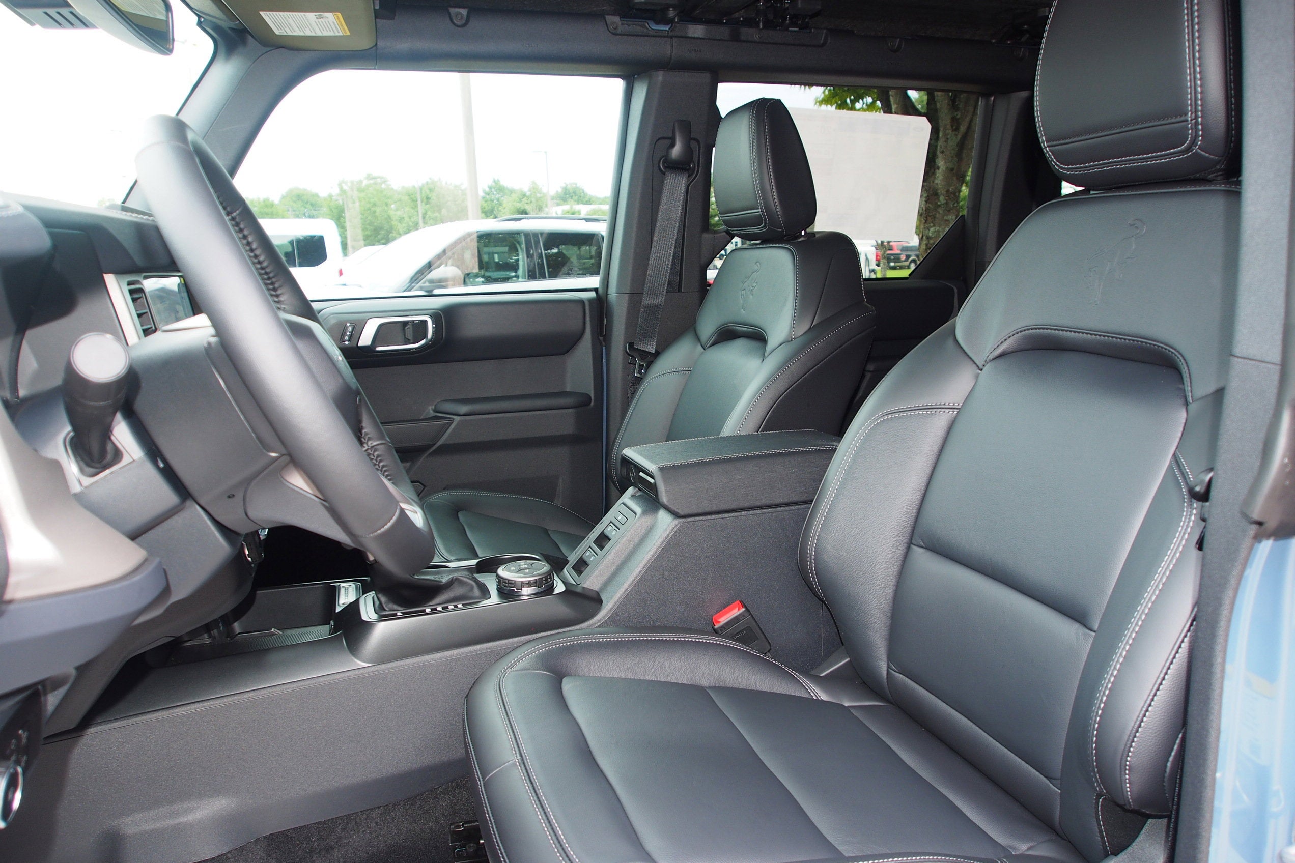 2025 Ford Bronco Outer Banks - Crossroads Courtesy Demo