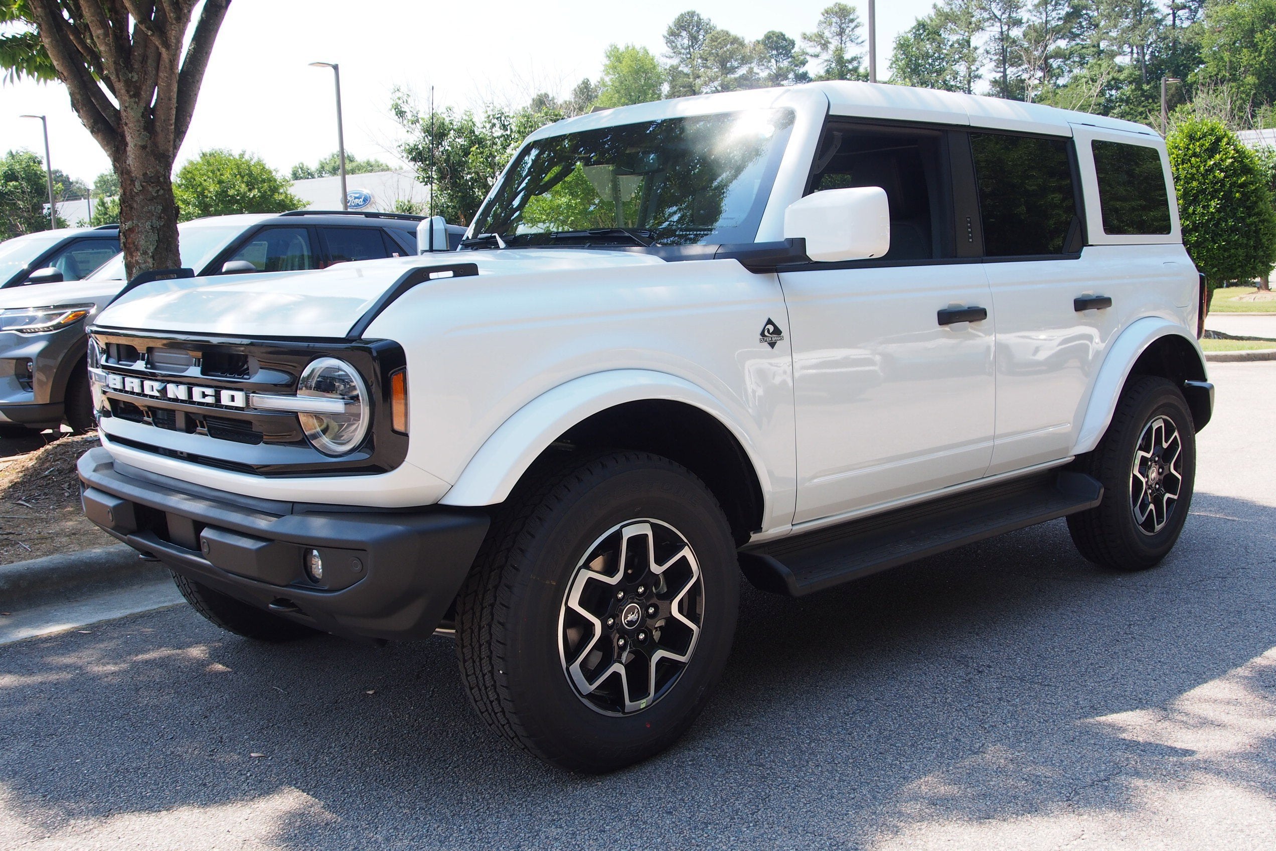 2026 Ford Bronco Outer Banks