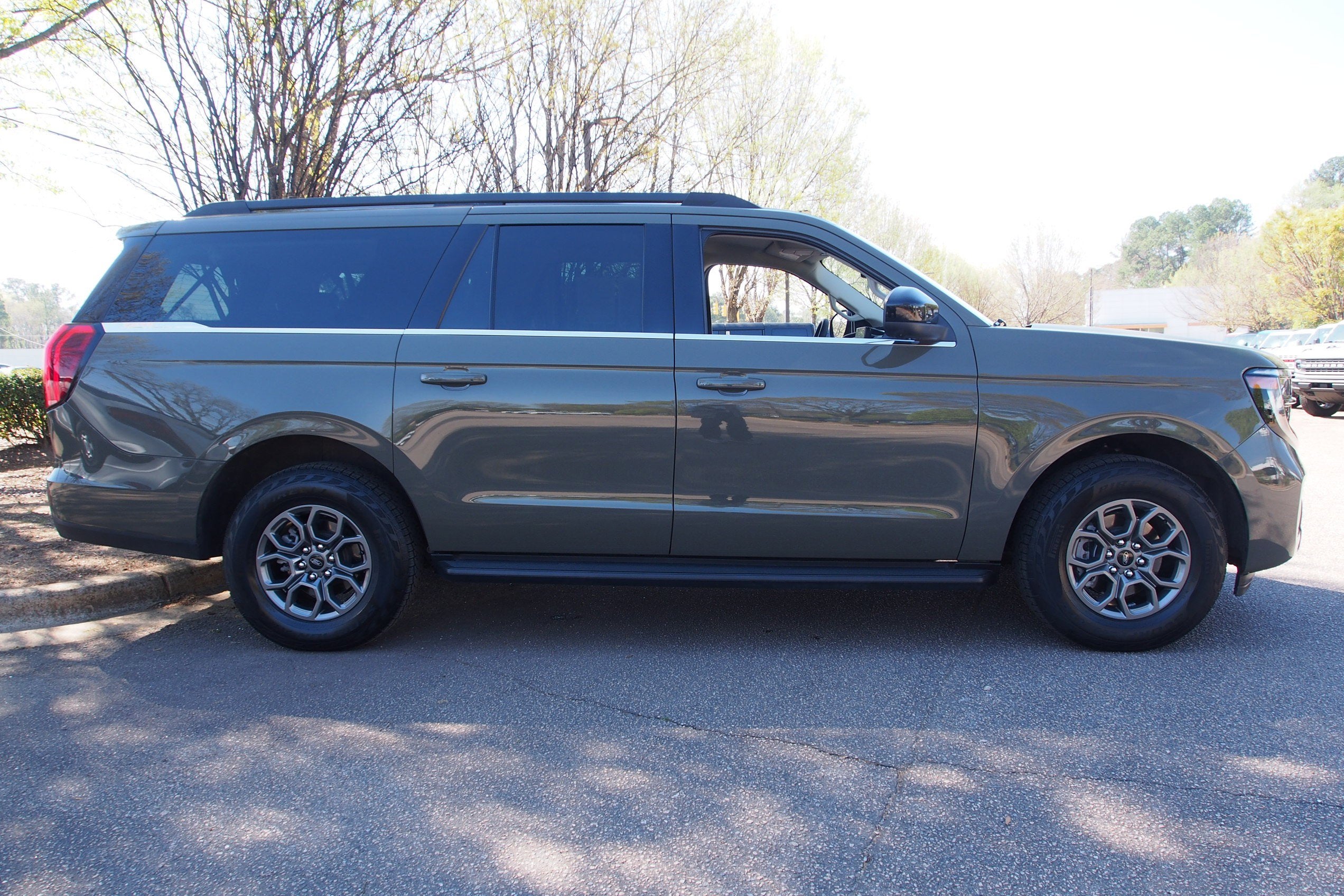 2025 Ford Expedition Max Active