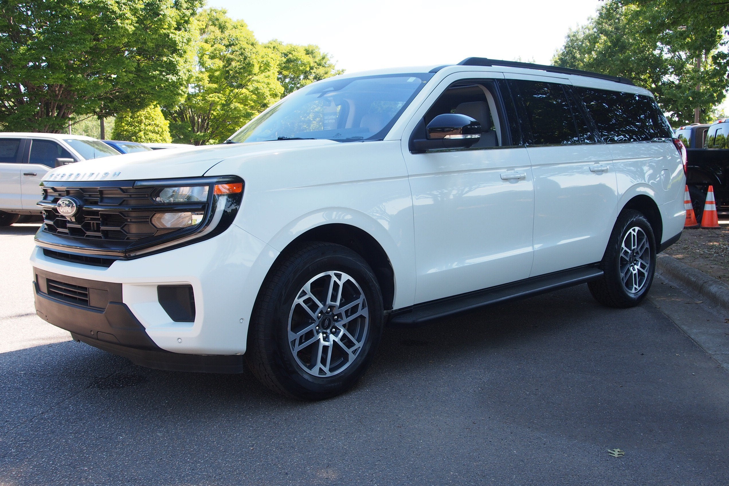 2025 Ford Expedition Max Active