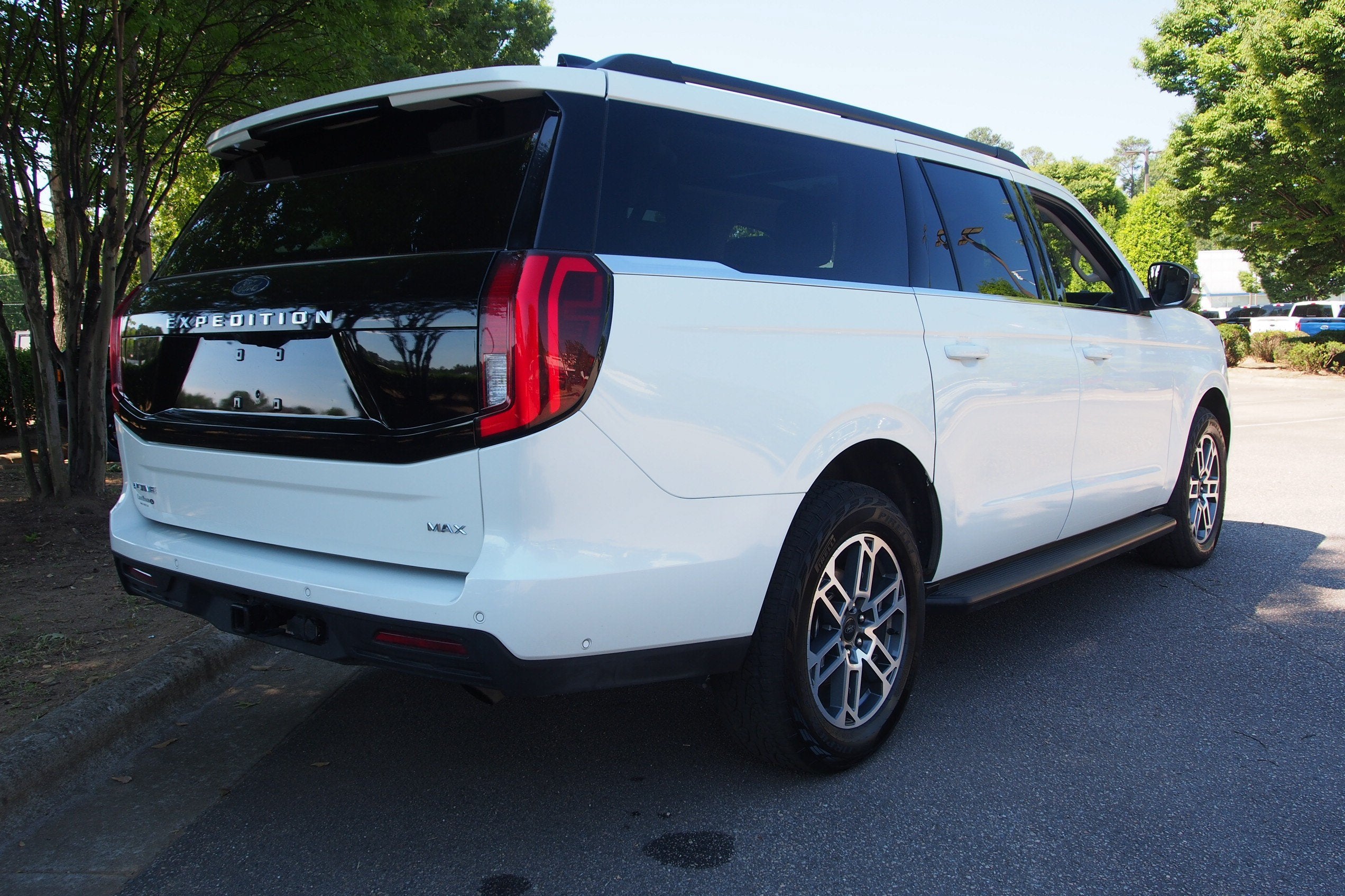 2025 Ford Expedition Max Active