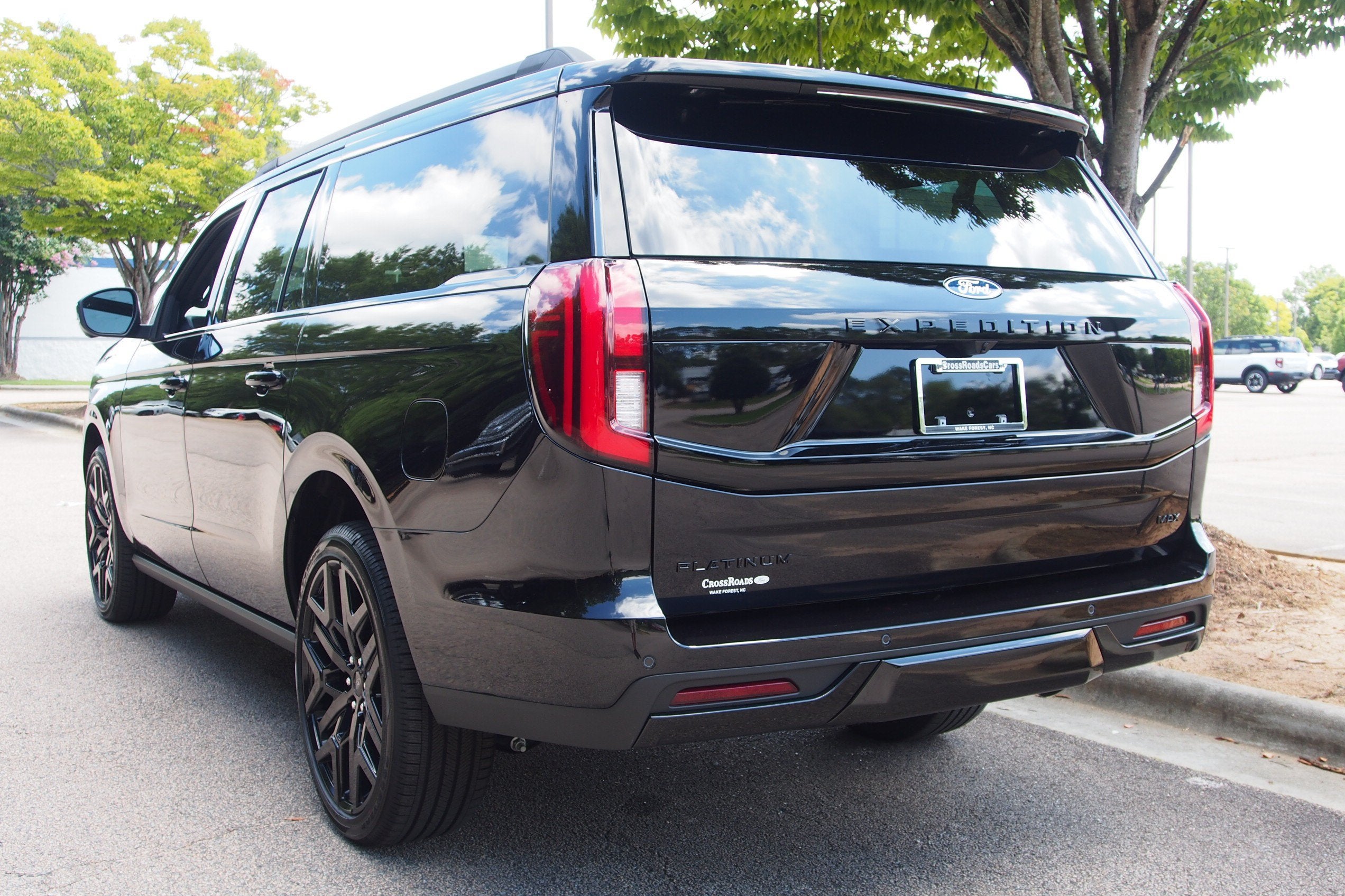 2027 Ford Expedition Max Platinum