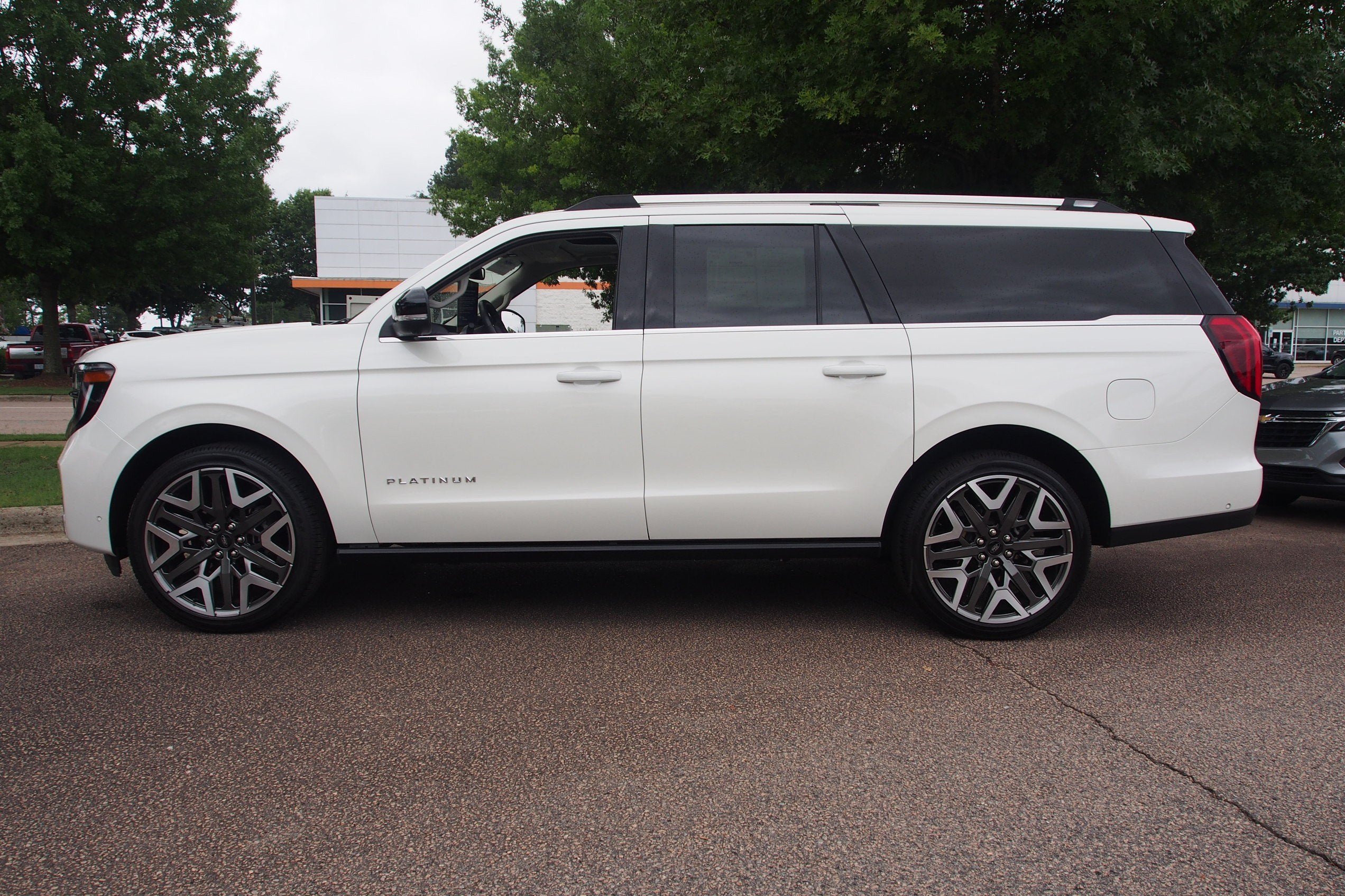 2025 Ford Expedition Max Platinum