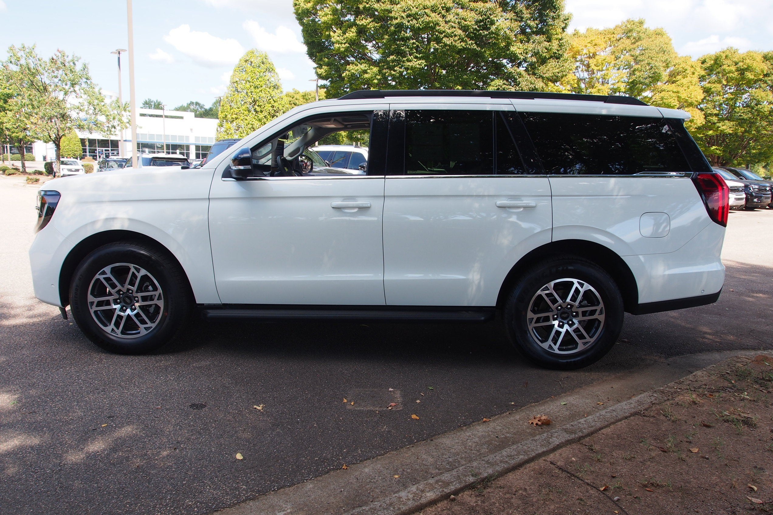 2025 Ford Expedition Active
