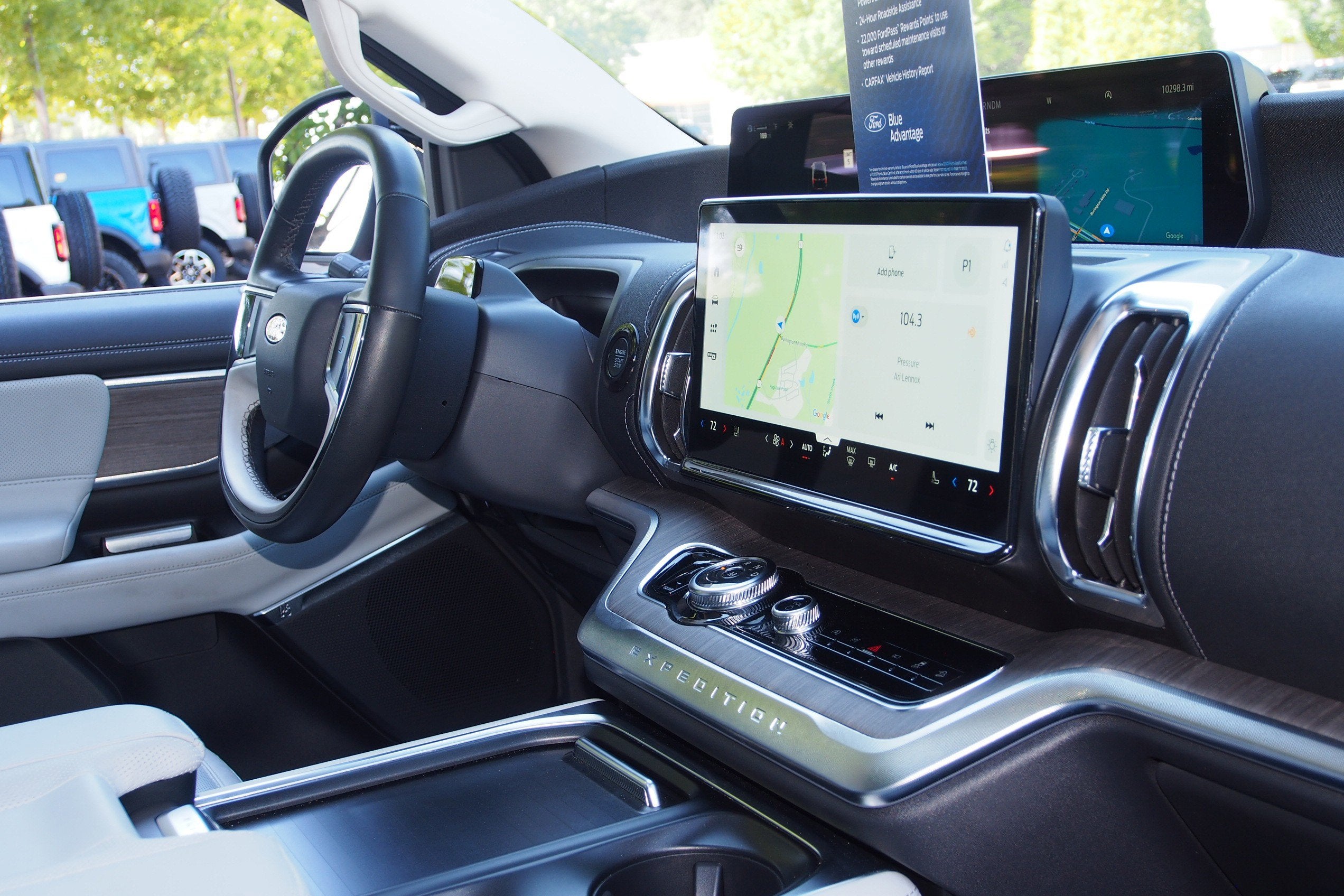 2025 Ford Expedition Platinum