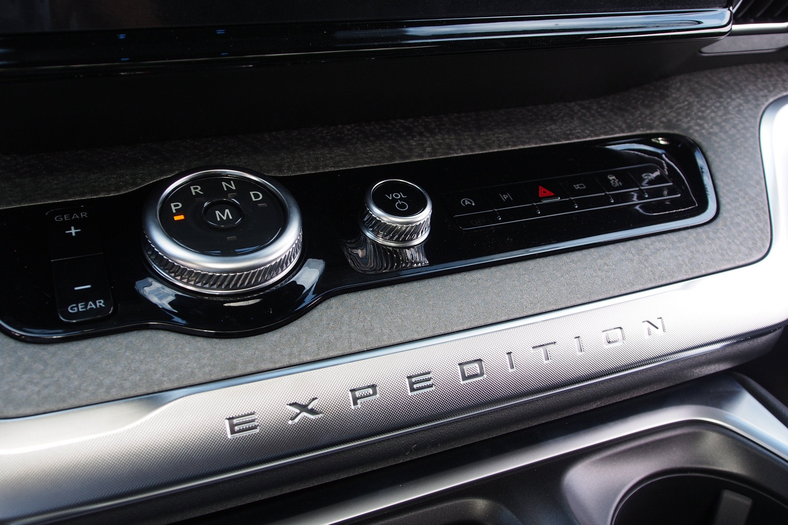 2027 Ford Expedition Tremor