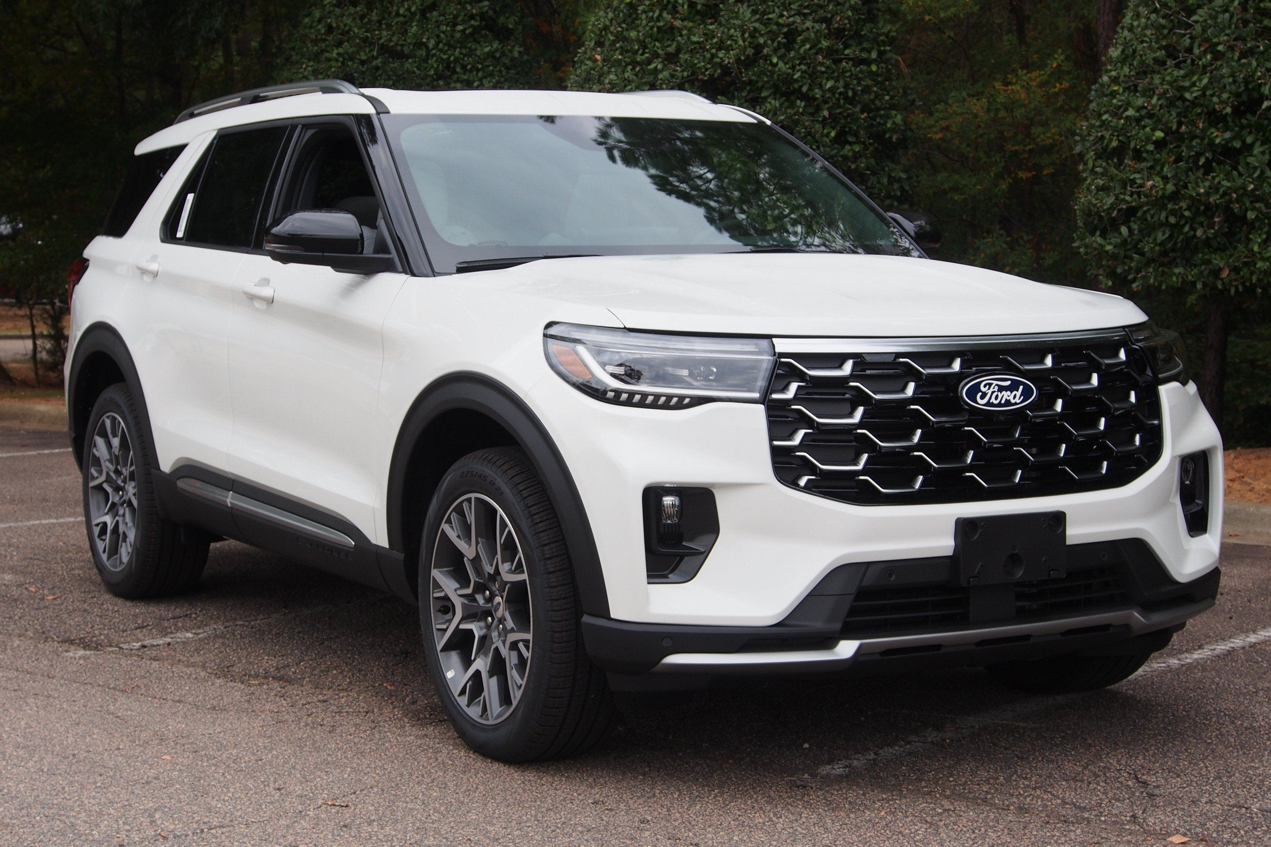 2027 Ford Explorer Platinum