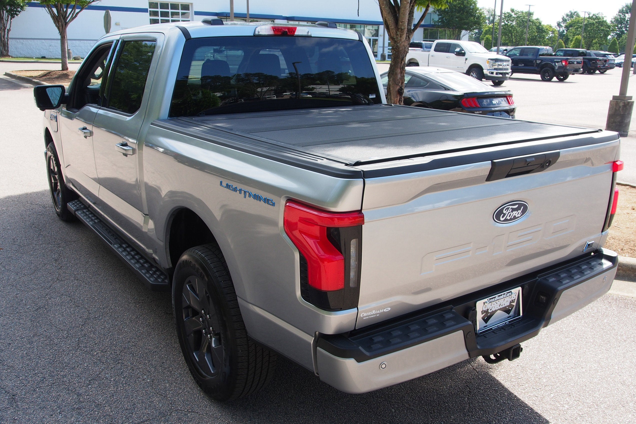 2025 Ford F-150 Lightning Flash