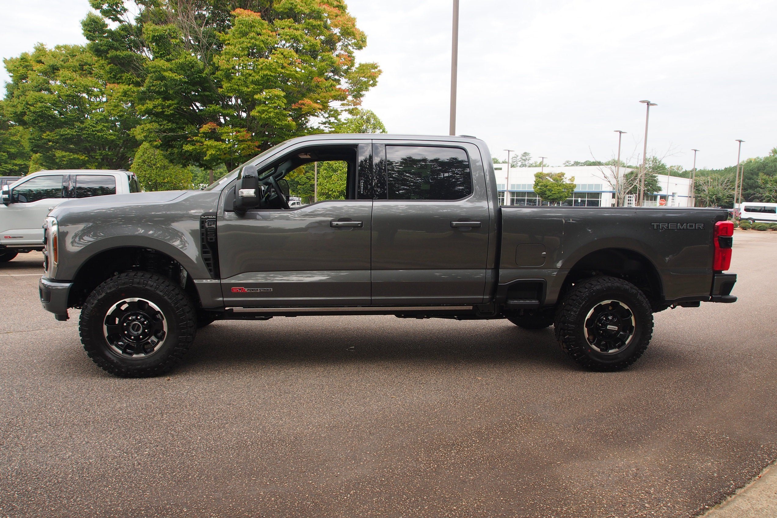 2026 Ford Super Duty F-250 SRW Platinum