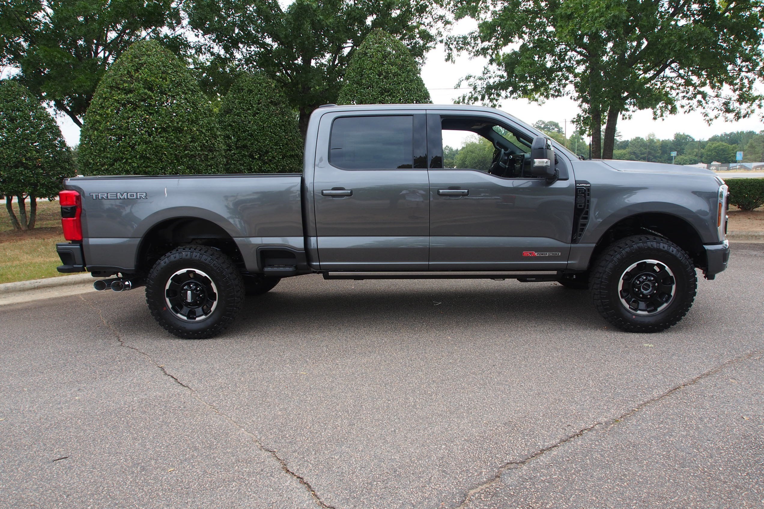 2026 Ford Super Duty F-250 SRW Platinum
