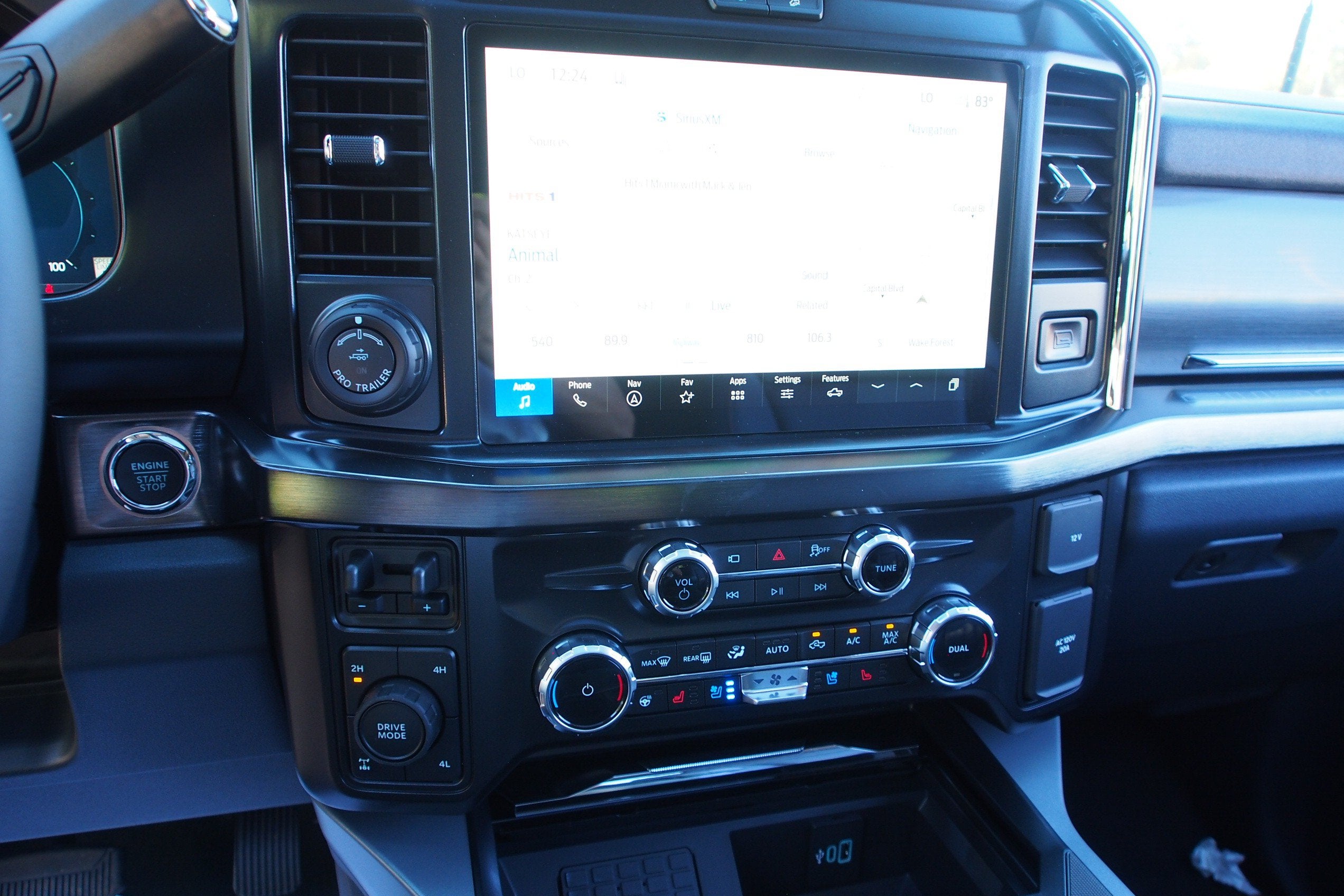 2027 Ford Super Duty F-250 SRW LARIAT