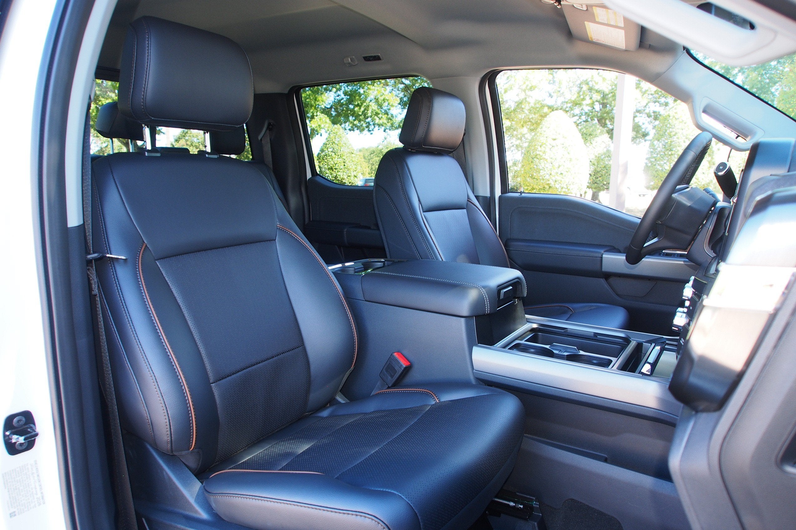 2027 Ford Super Duty F-250 SRW LARIAT