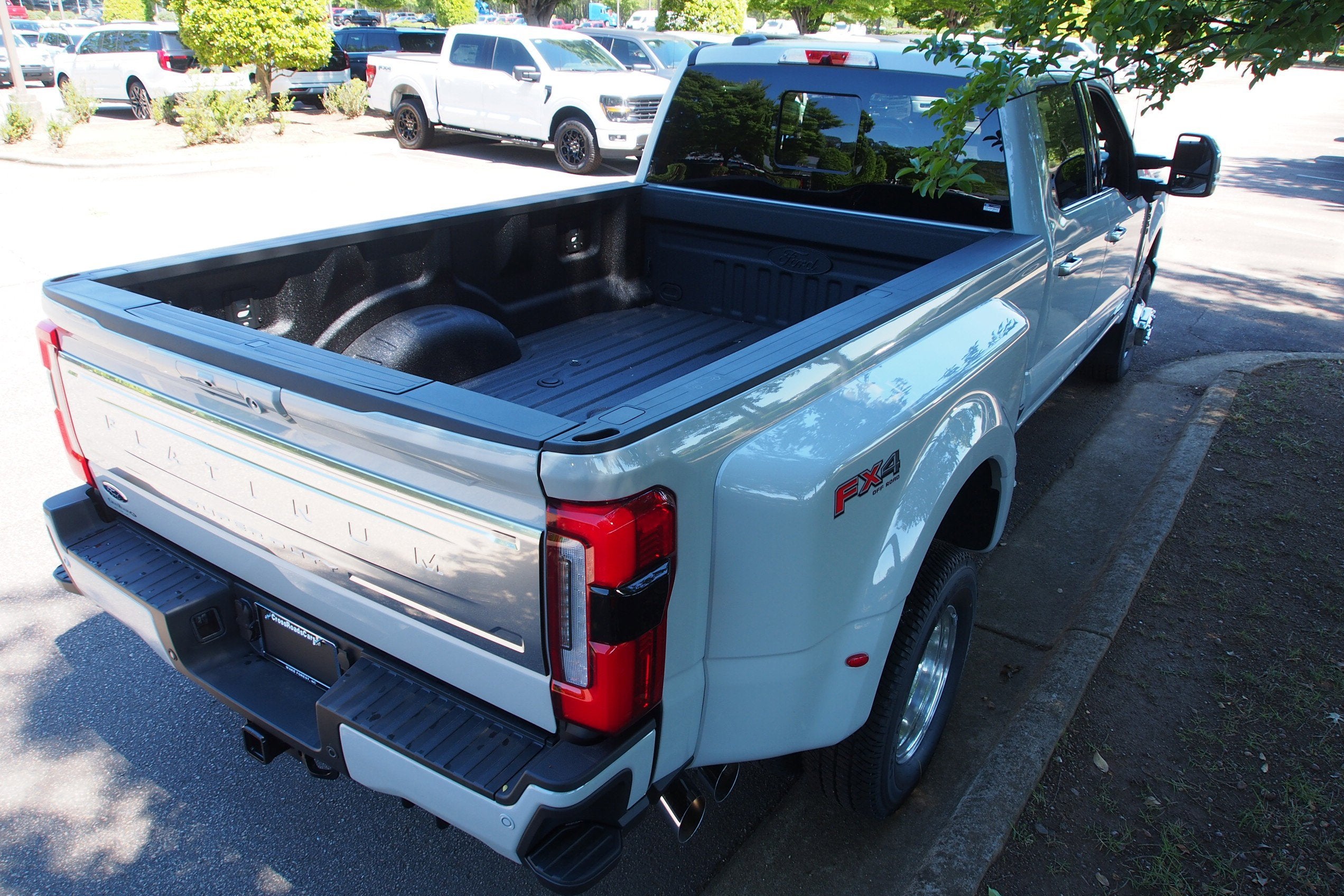 2026 Ford Super Duty F-350 DRW Platinum