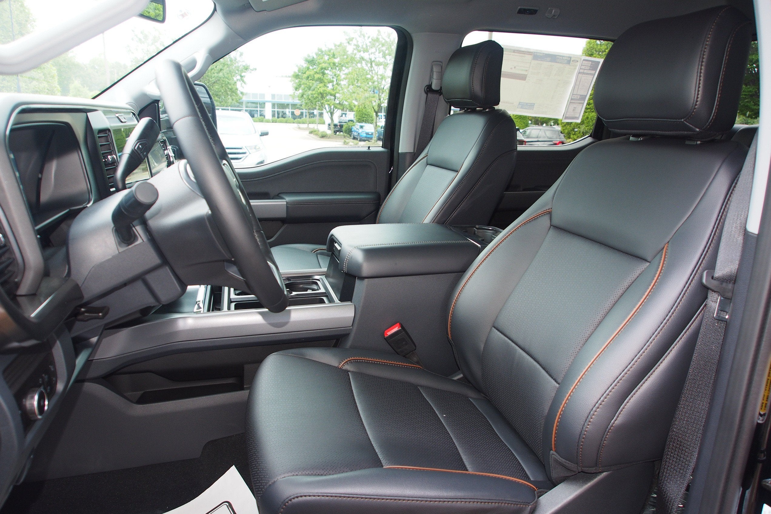 2026 Ford Super Duty F-350 DRW LARIAT