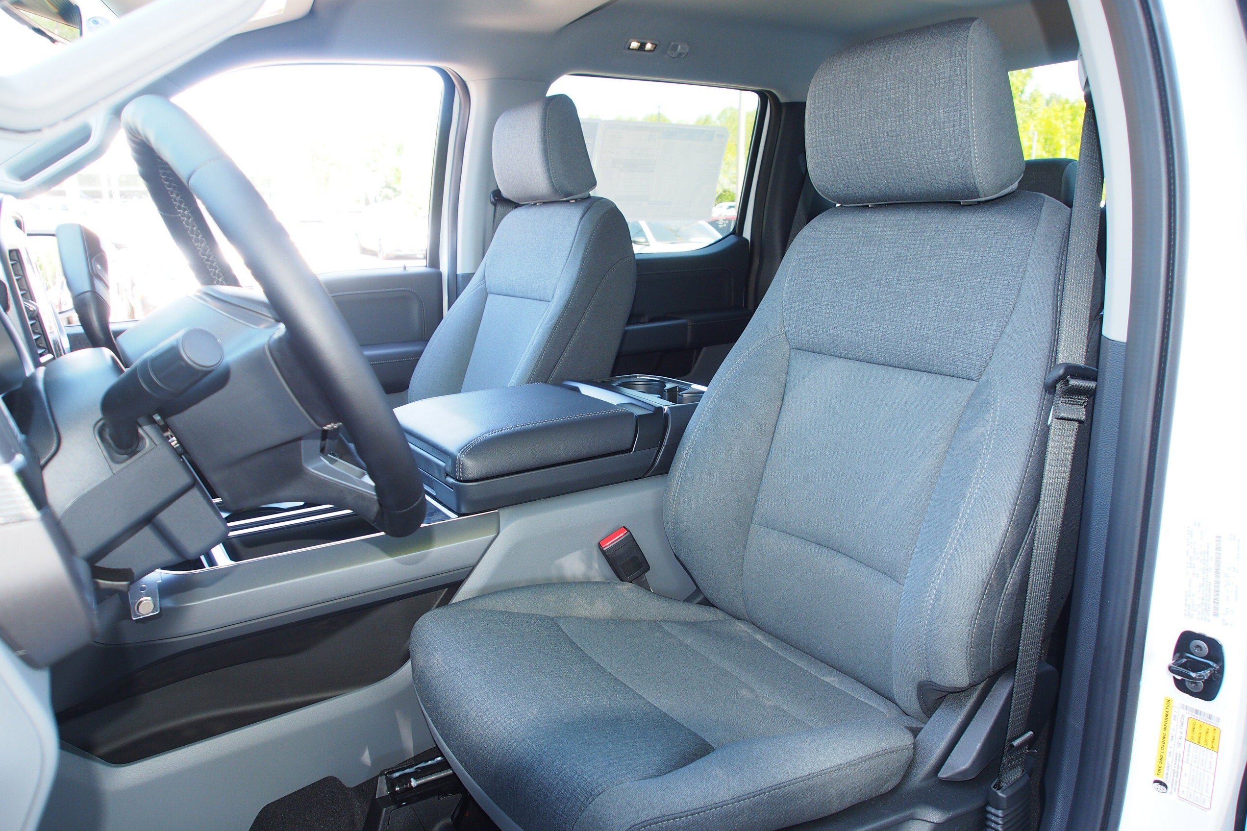 2025 Ford F-150 XLT - Crossroads Courtesy Demo