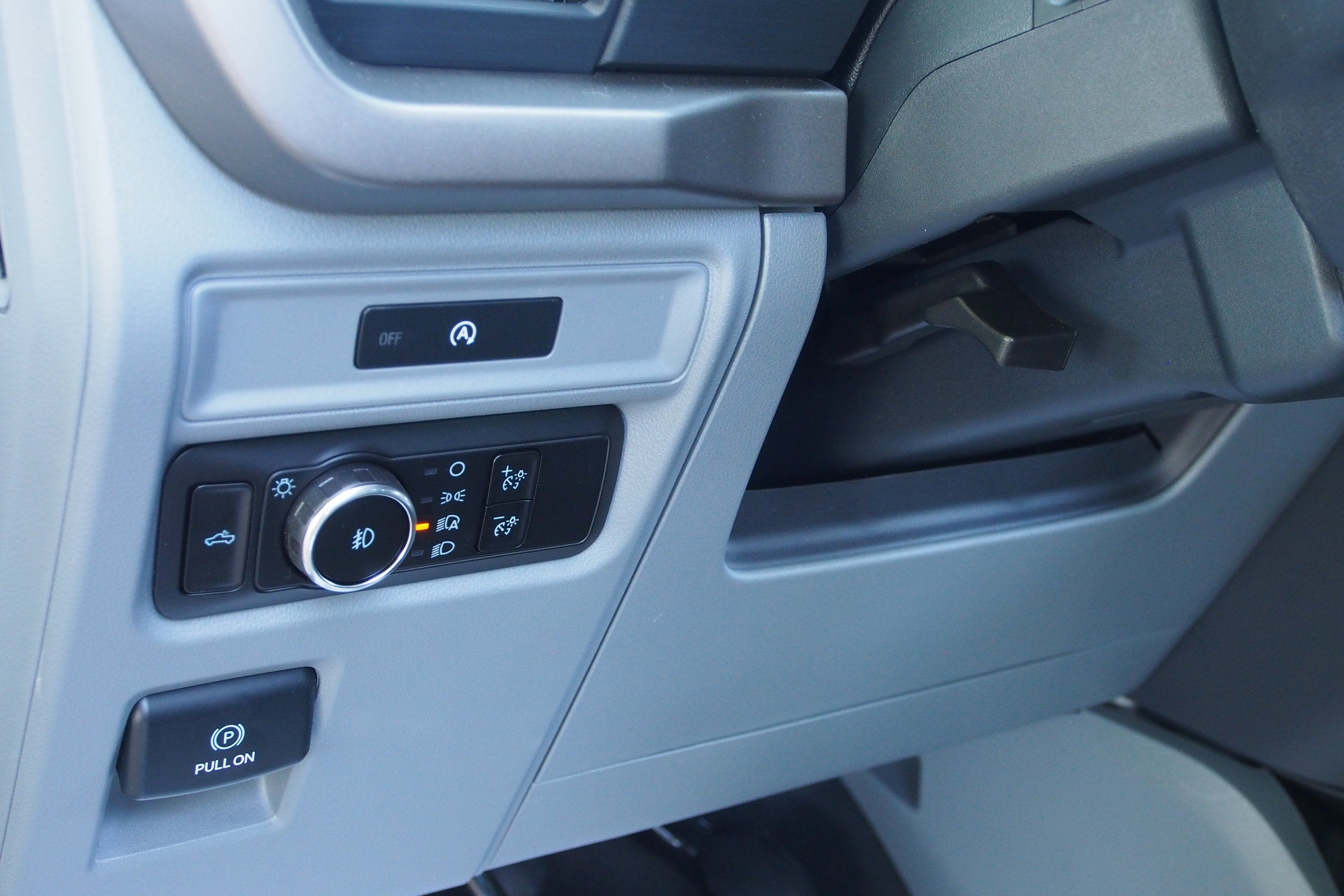 2025 Ford F-150 XLT - Crossroads Courtesy Demo