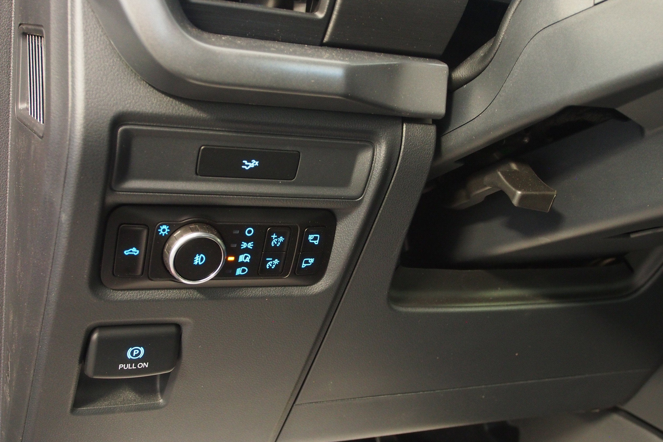 2026 Ford F-150 XLT - Crossroads Courtesy Demo