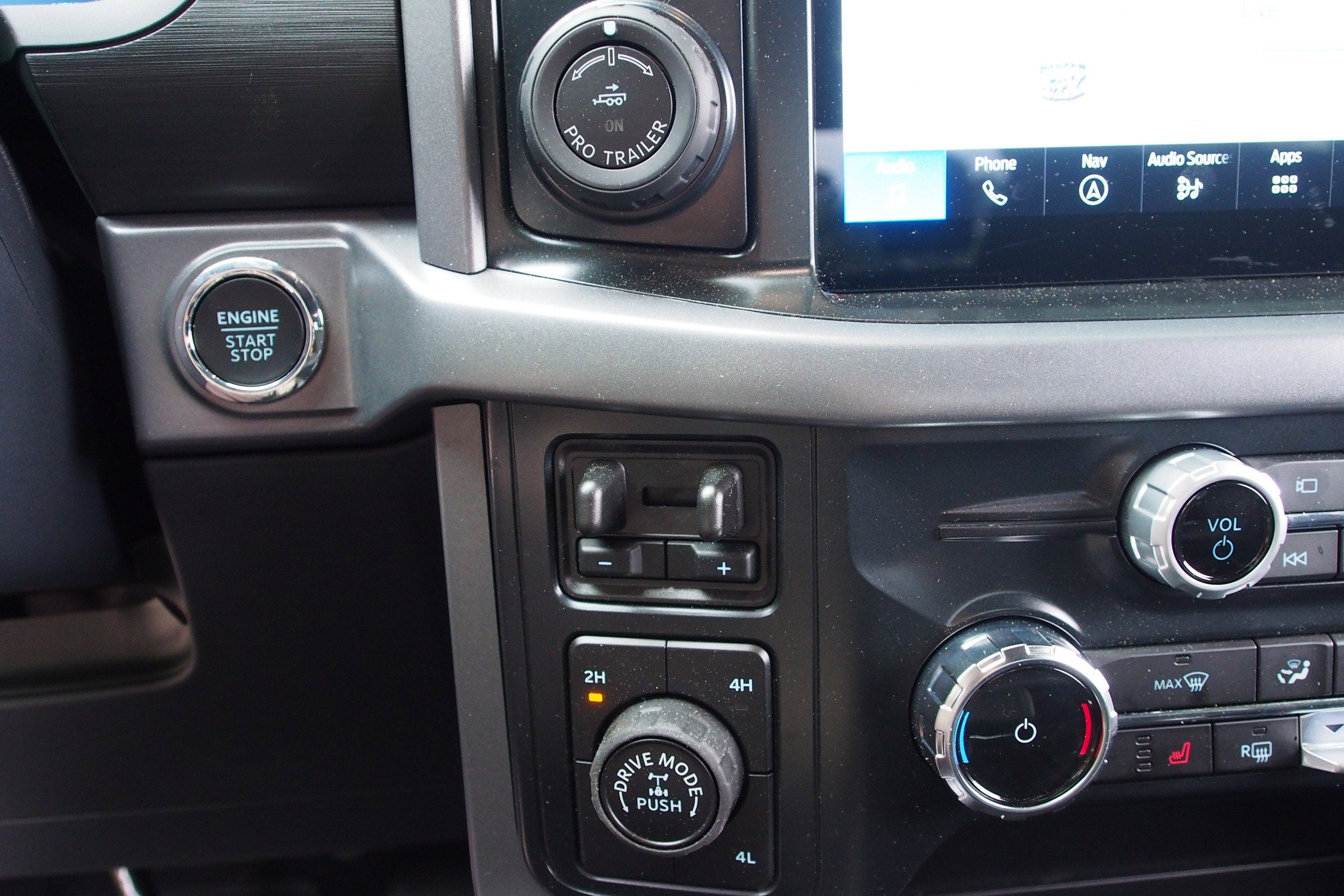 2026 Ford F-150 XLT - Crossroads Courtesy Demo