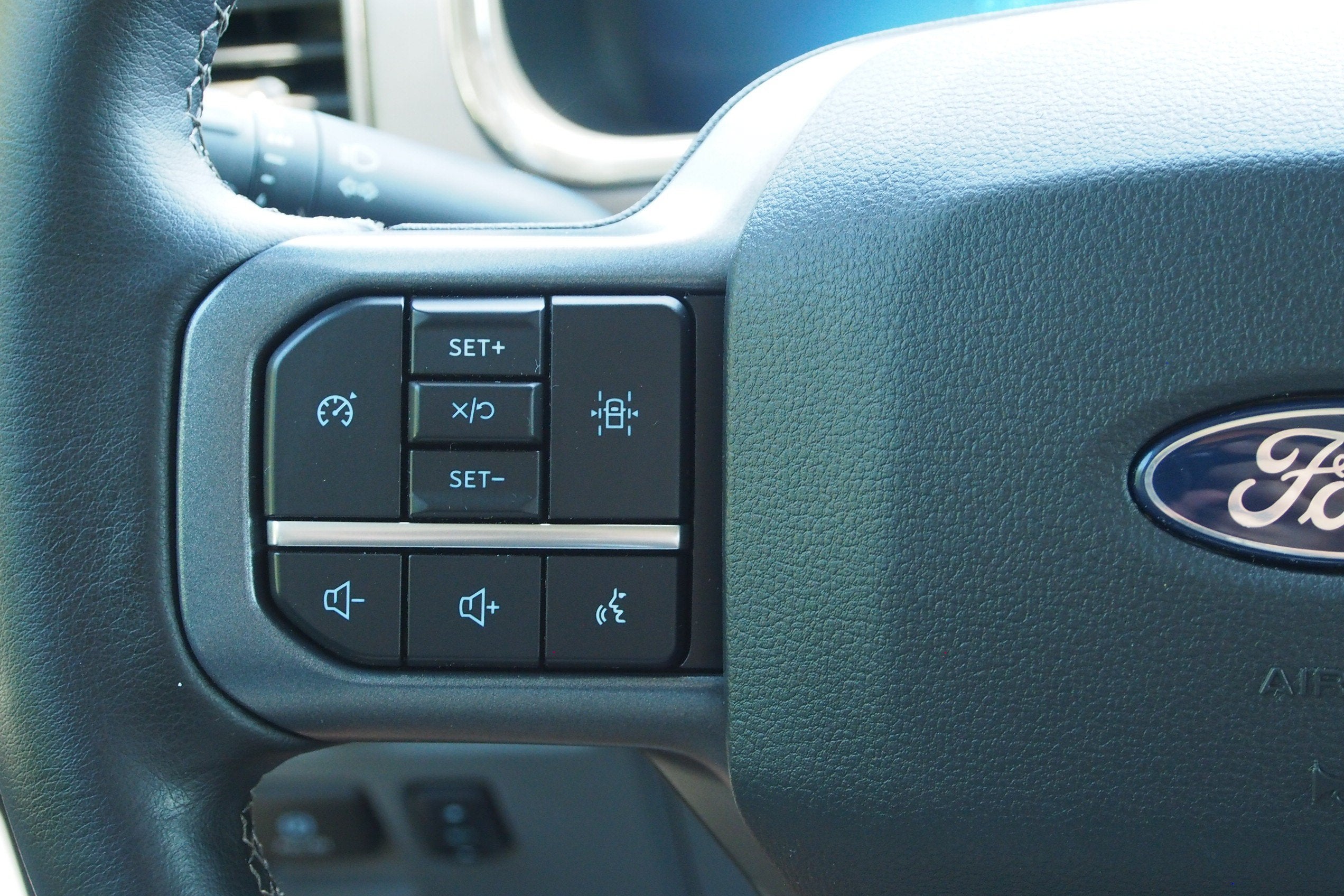 2024 Ford F-150 Lightning XLT