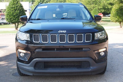 2020 Jeep Compass Latitude w/Sun/Wheel Pkg