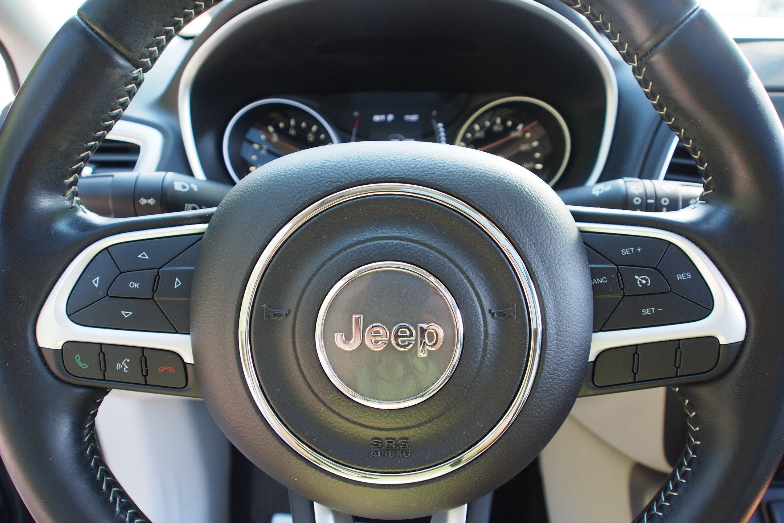 2020 Jeep Compass Latitude w/Sun/Wheel Pkg