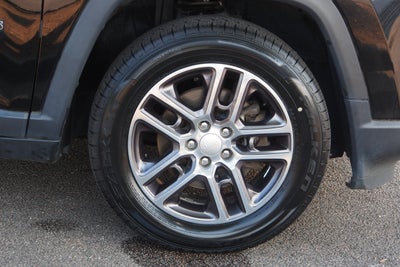2020 Jeep Compass Latitude w/Sun/Wheel Pkg