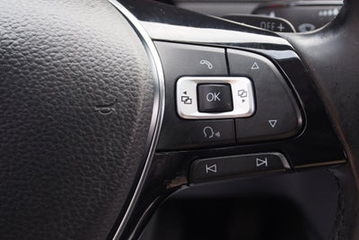 2017 Volkswagen Golf SE