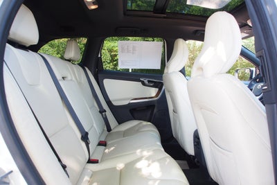 2015 Volvo XC60 T6 Platinum