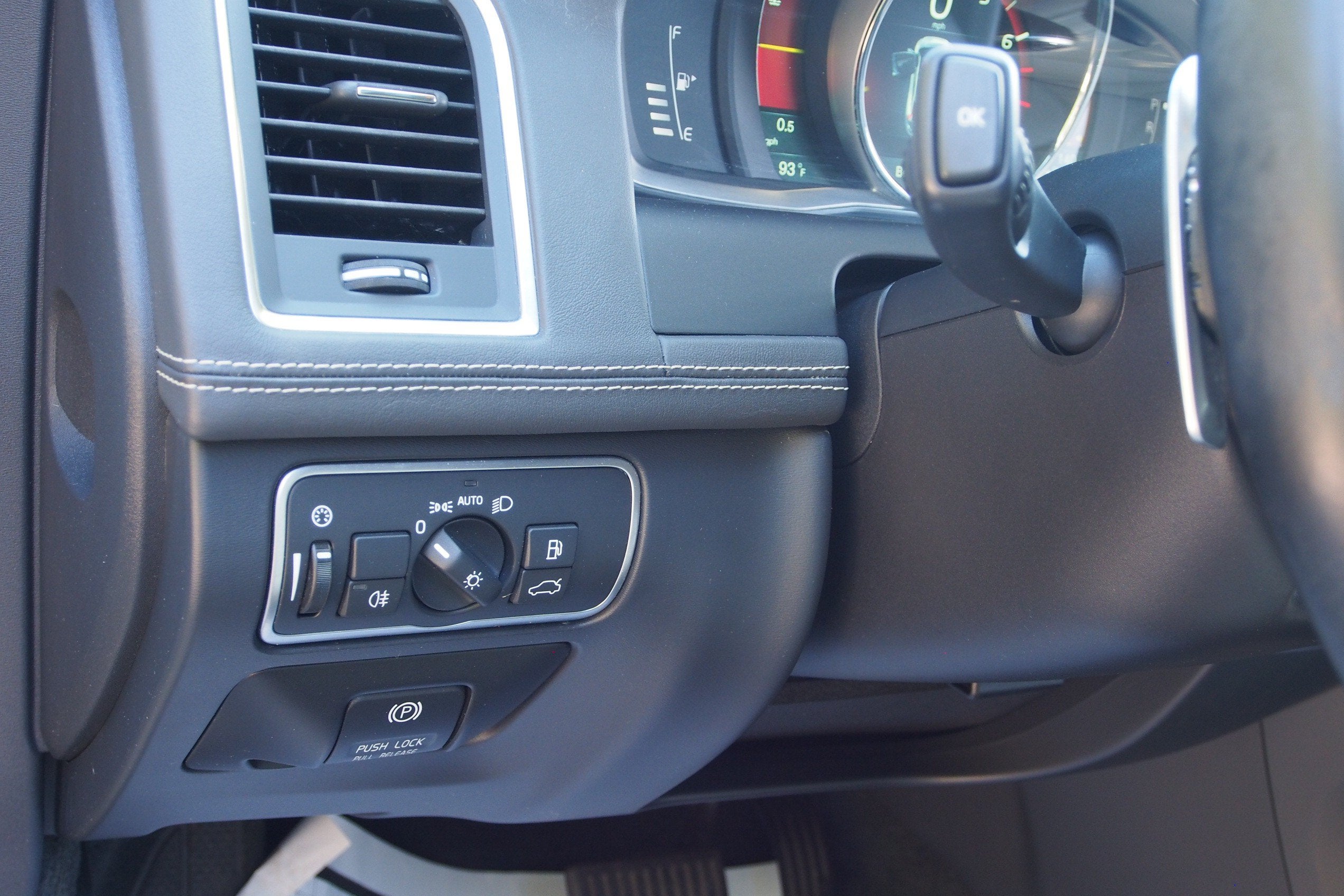 2015 Volvo XC60 T6 Platinum
