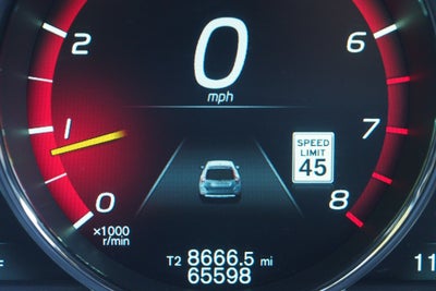 2015 Volvo XC60 T6 Platinum