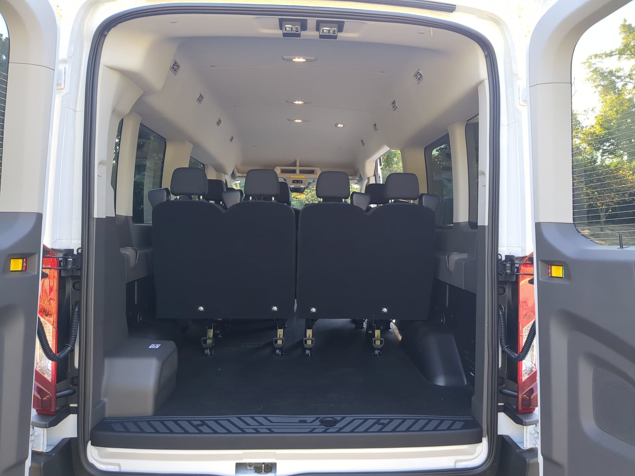 2027 Ford Transit Passenger Wagon XLT