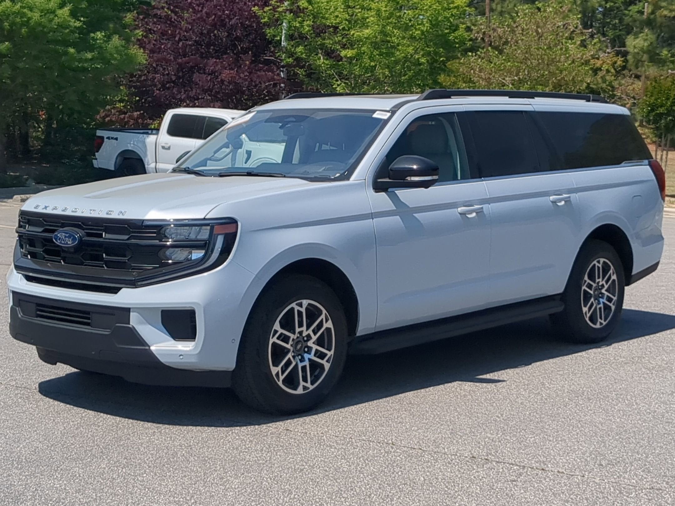 2025 Ford Expedition Max Active