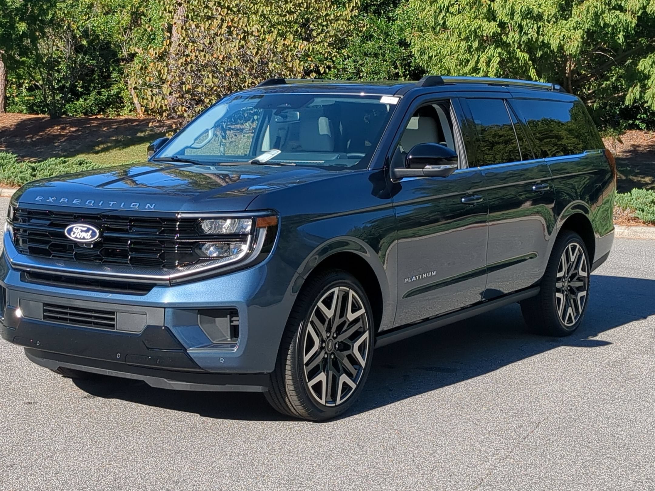 2027 Ford Expedition Max Platinum