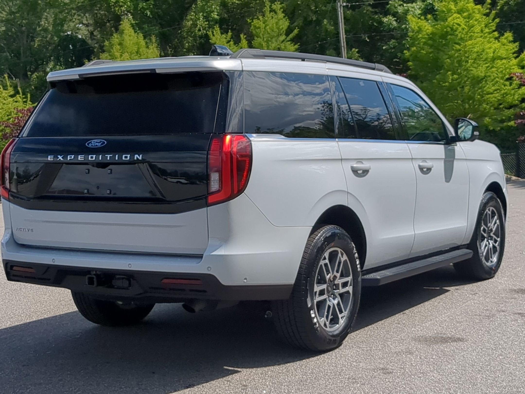 2025 Ford Expedition Active