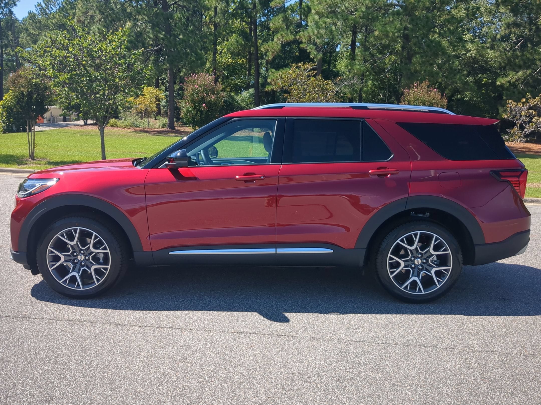 2027 Ford Explorer Platinum