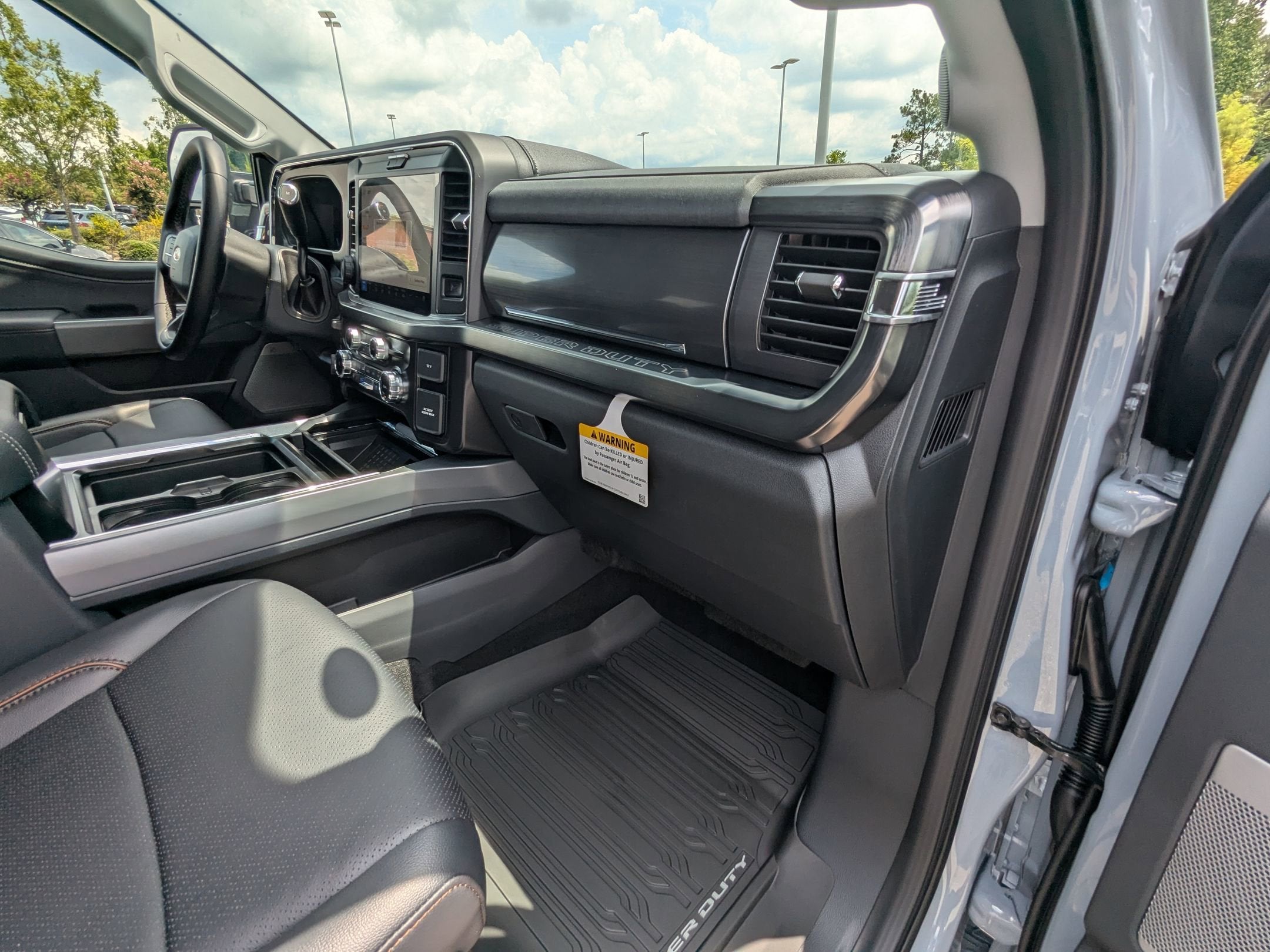 2025 Ford Super Duty F-250 SRW LARIAT