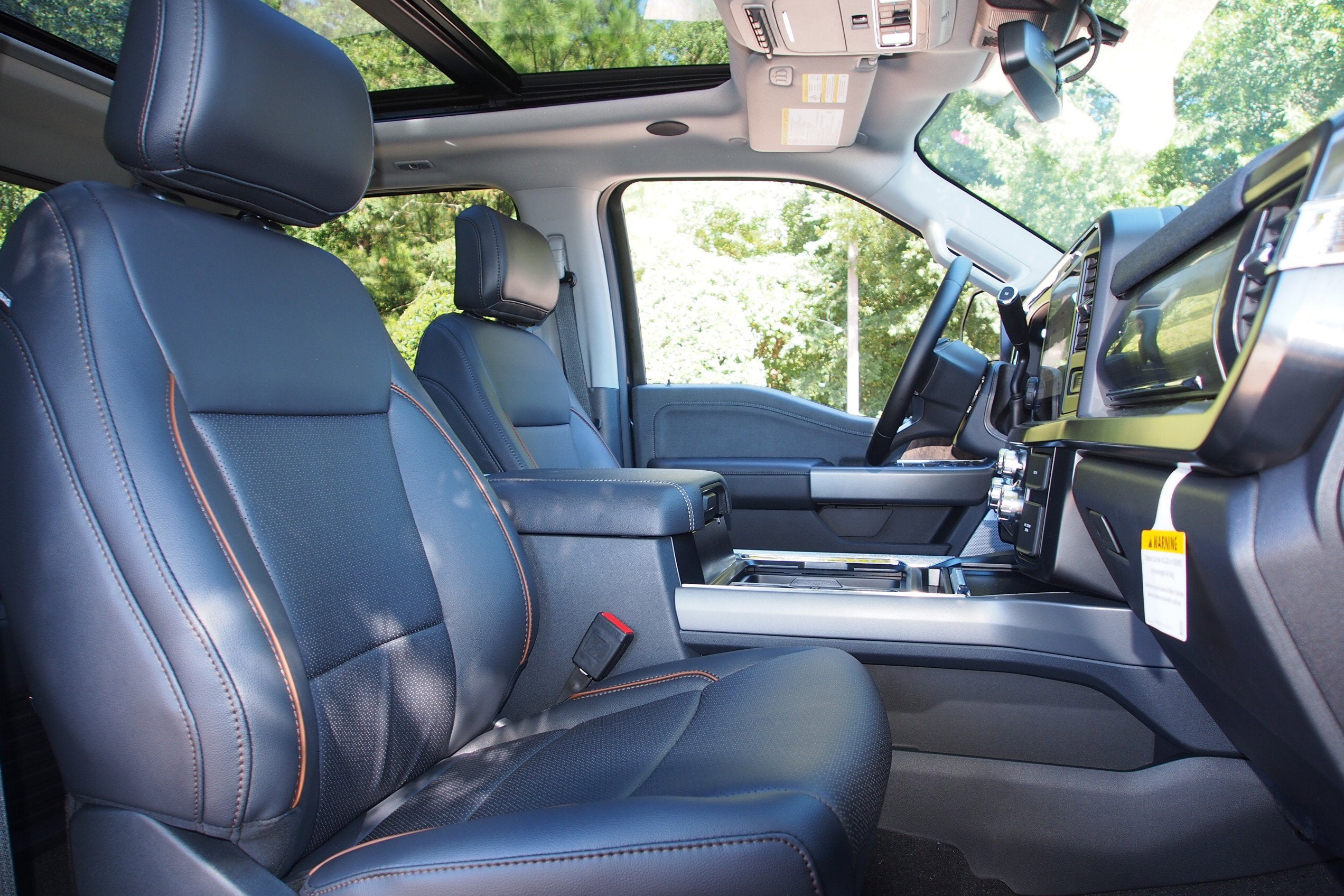 2025 Ford Super Duty F-350 SRW LARIAT