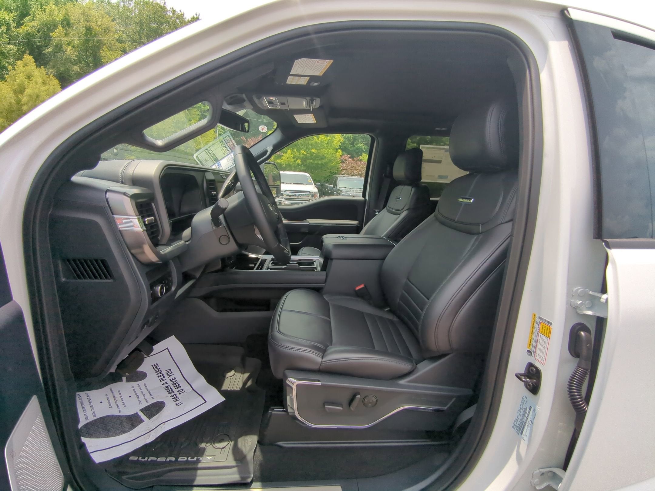 2026 Ford Super Duty F-350 SRW Platinum
