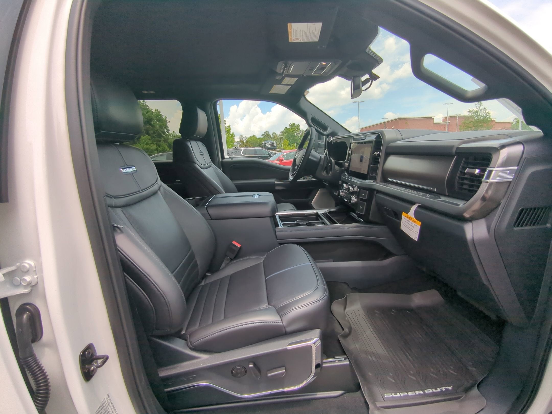 2026 Ford Super Duty F-350 SRW Platinum