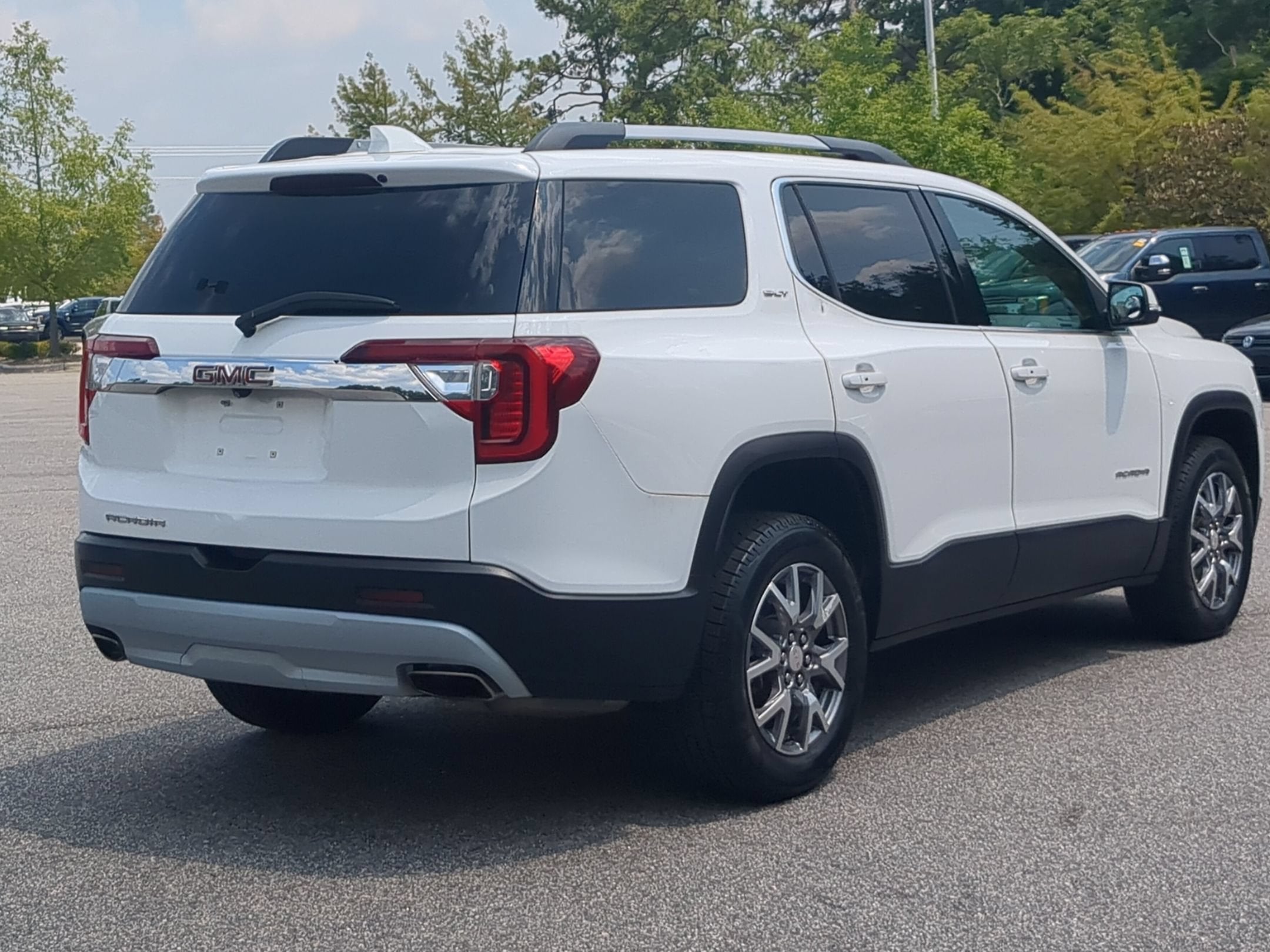2020 GMC Acadia SLT