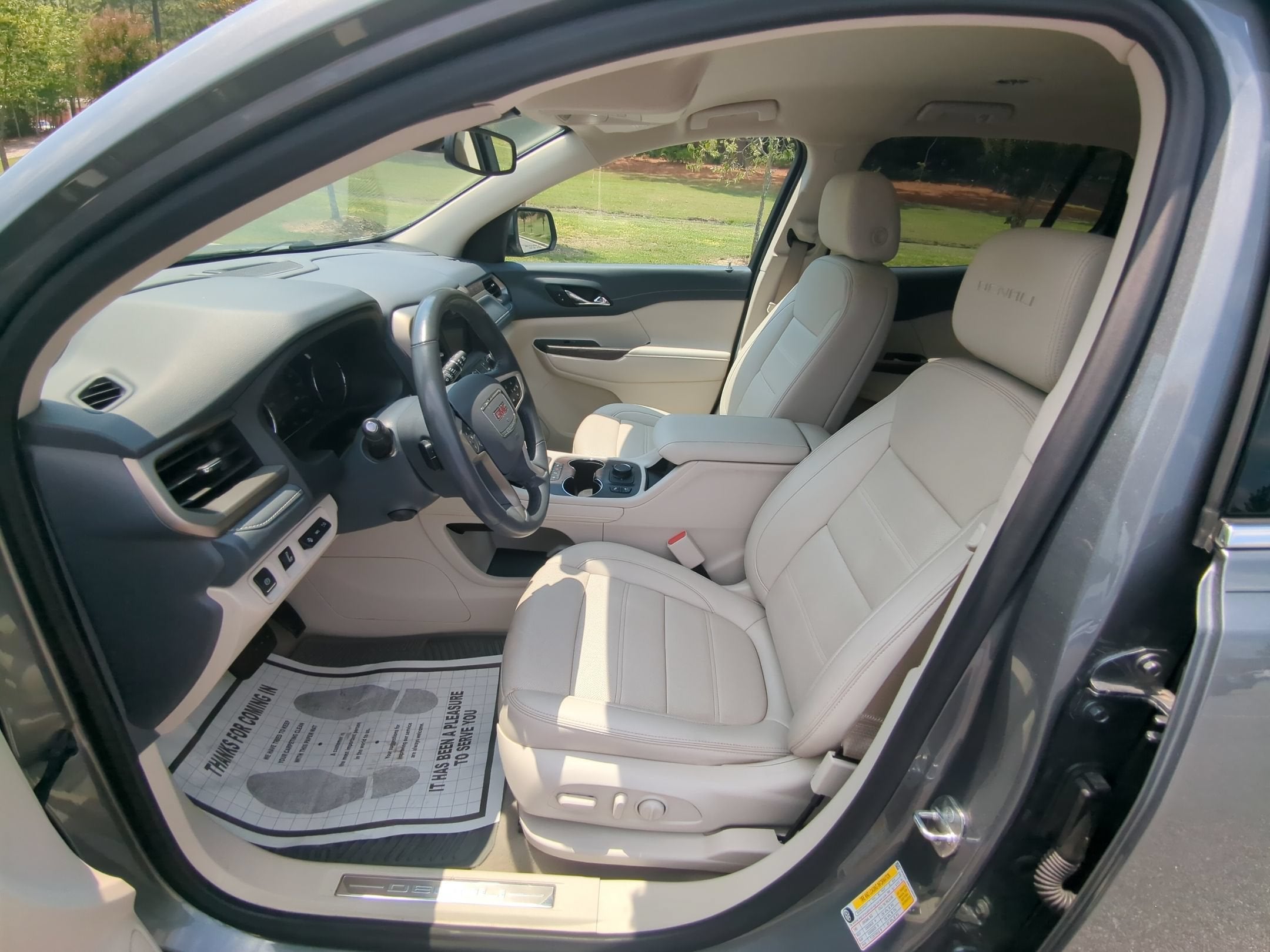 2022 GMC Acadia Denali