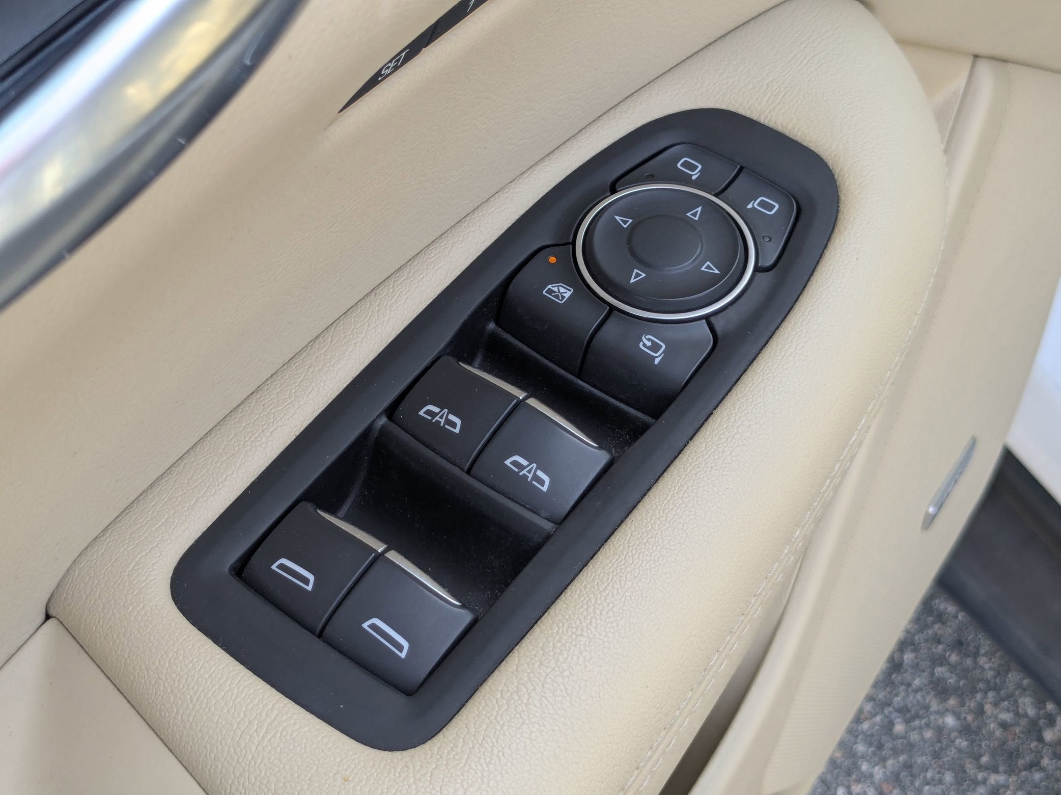 2017 Cadillac XT5 Luxury FWD