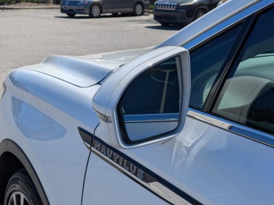 2023 Lincoln Nautilus Black Label