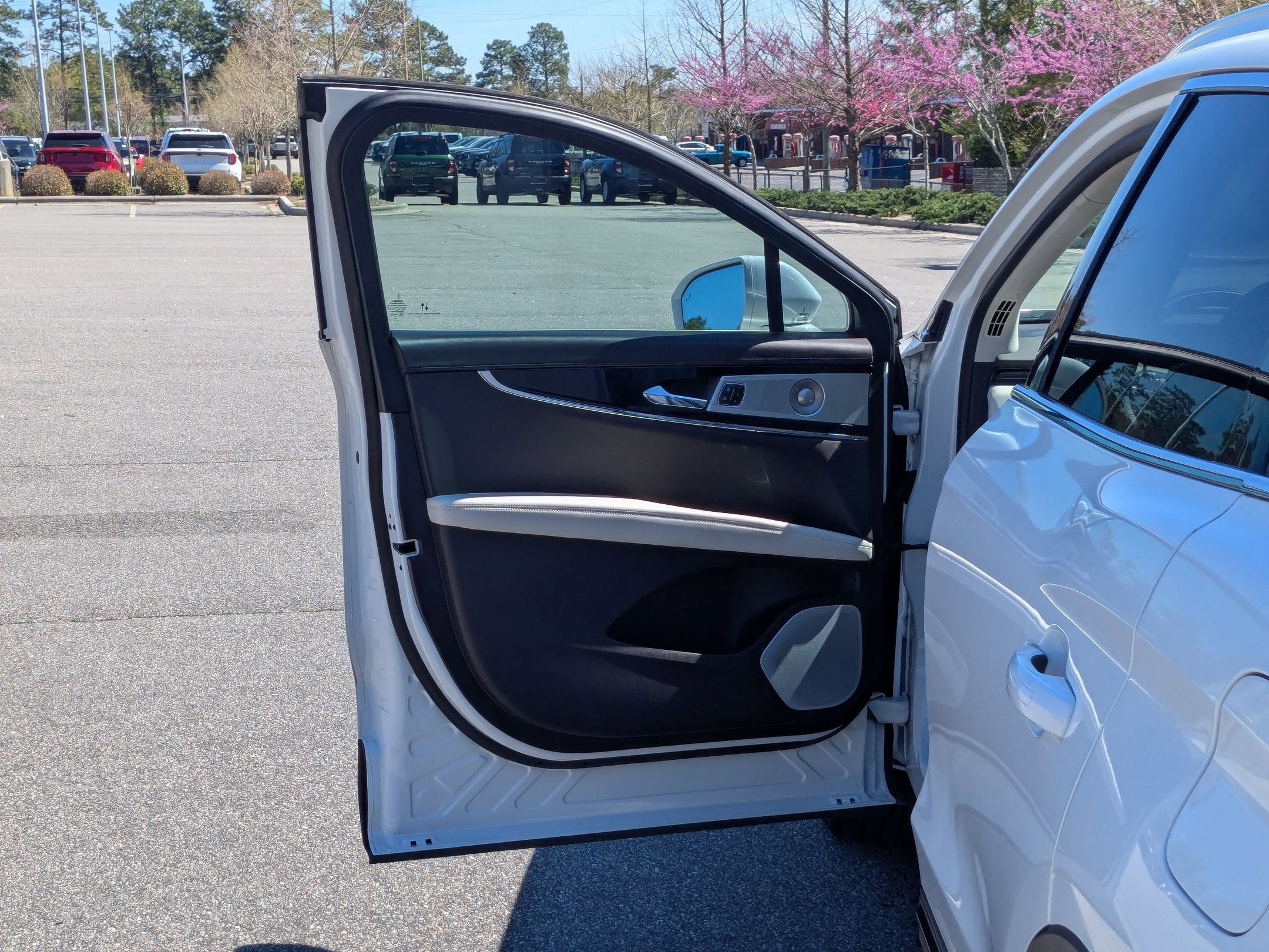 2023 Lincoln Nautilus Black Label