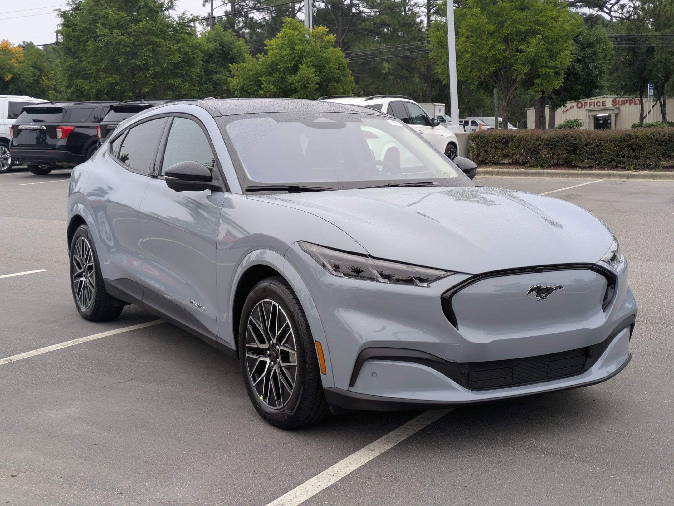 2025 Ford Mustang Mach-E Premium