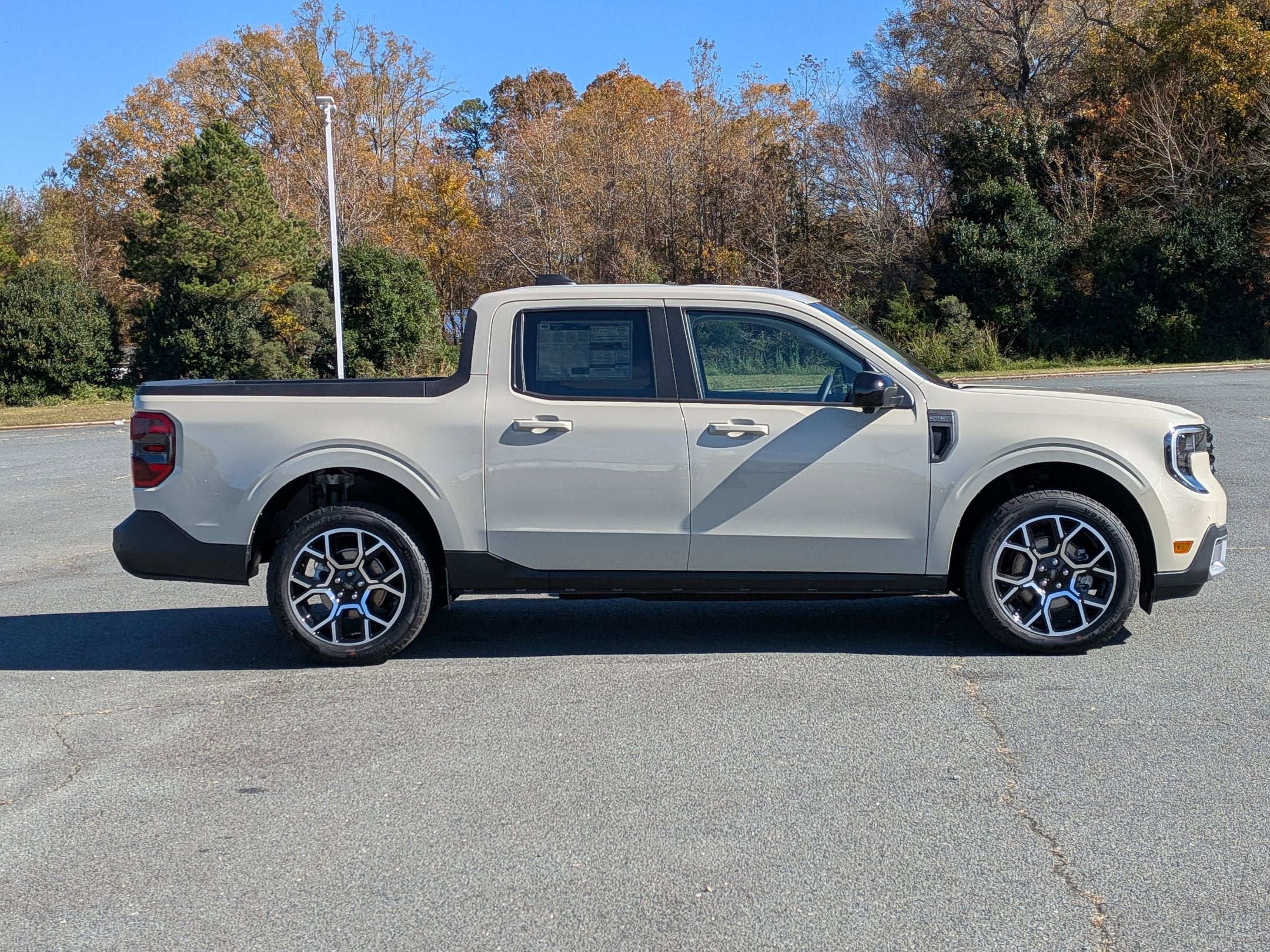 2025 Ford Maverick LARIAT
